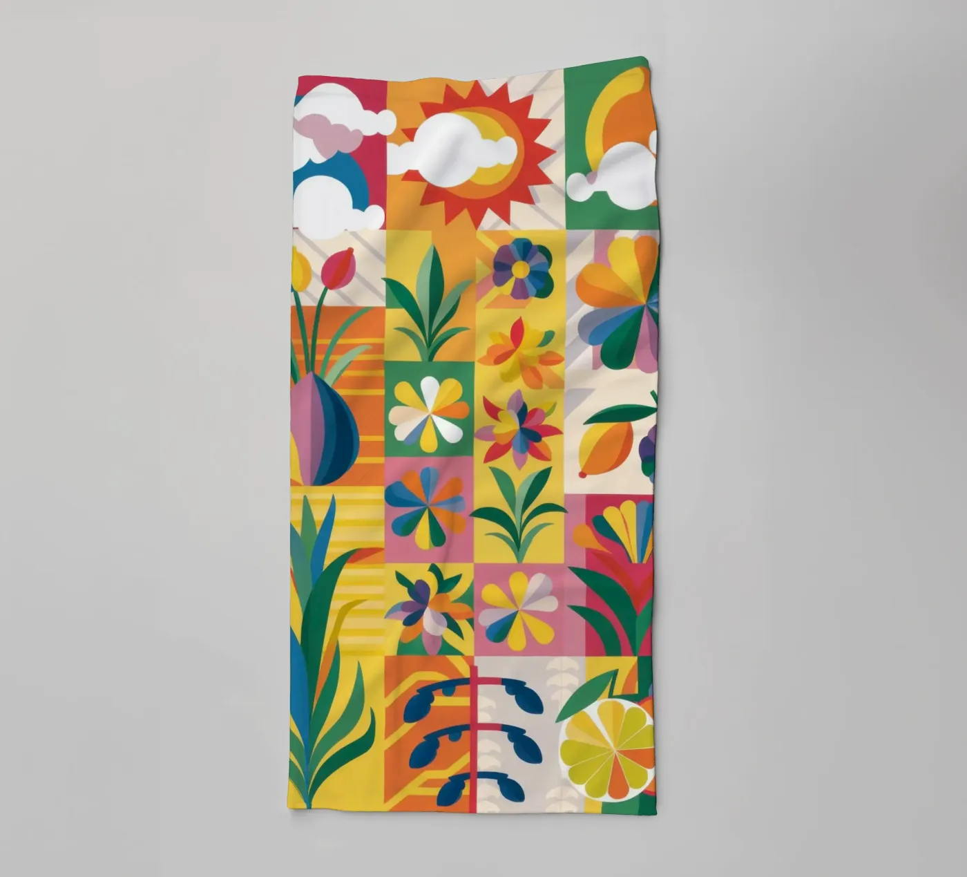 Eclectische tuin patchwork badhanddoek van Solar Paint