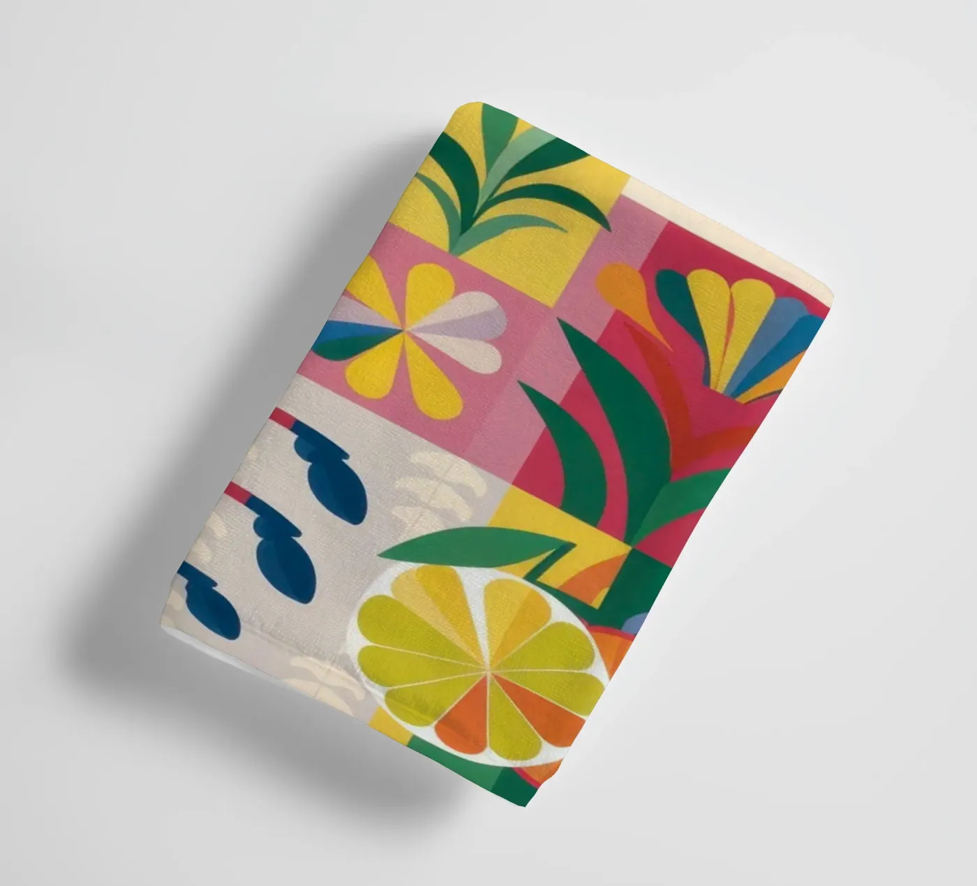 Eclectische tuin patchwork badhanddoek van Solar Paint