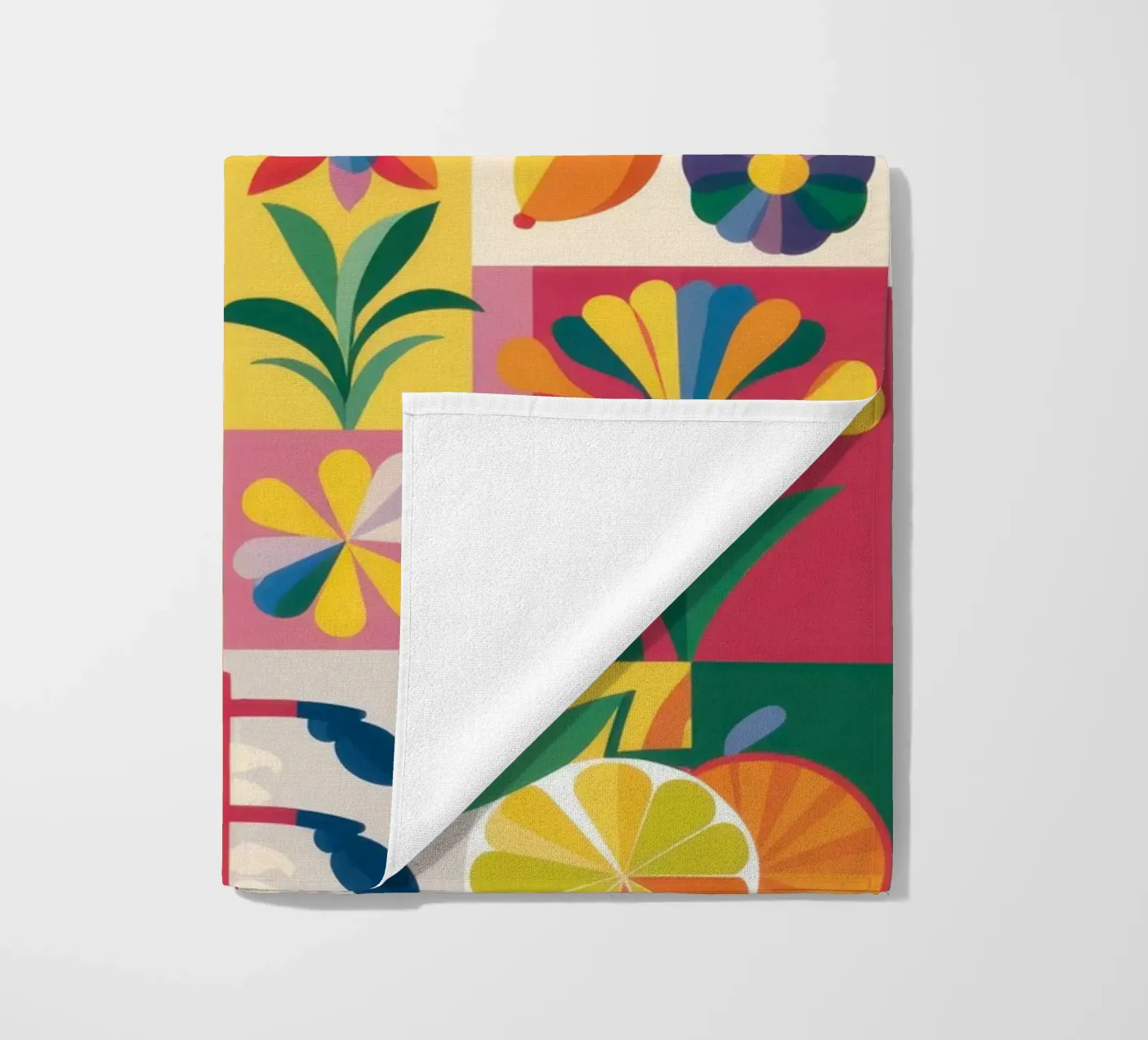 Eclectic Garden Patchwork strandhanddoek van Solar Paint