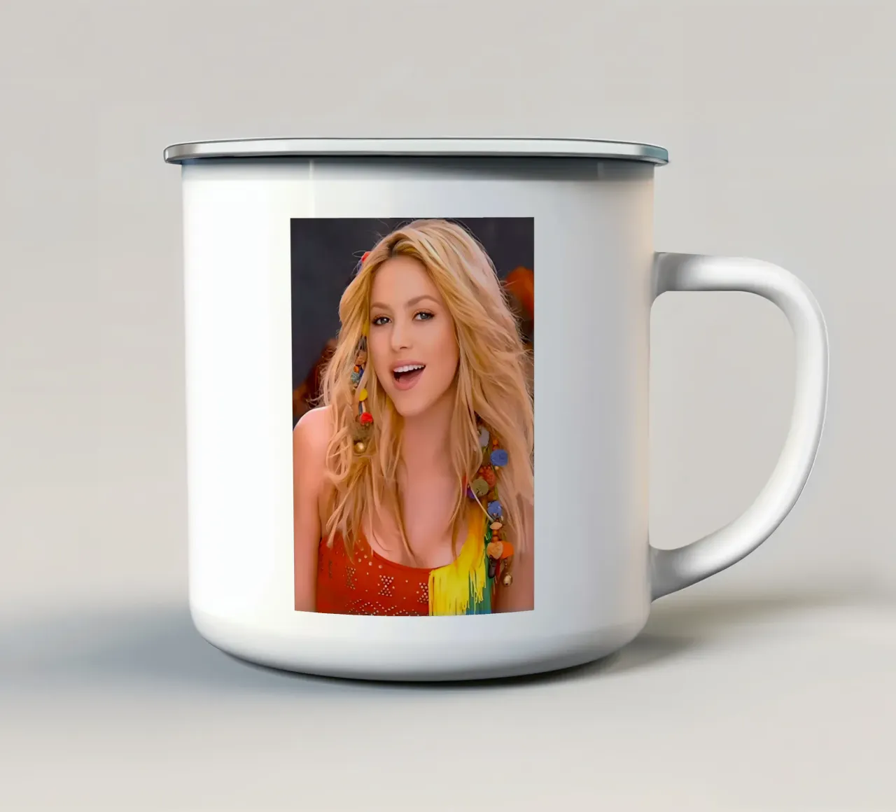 Shakira tazza in smalto da Musadad Shop