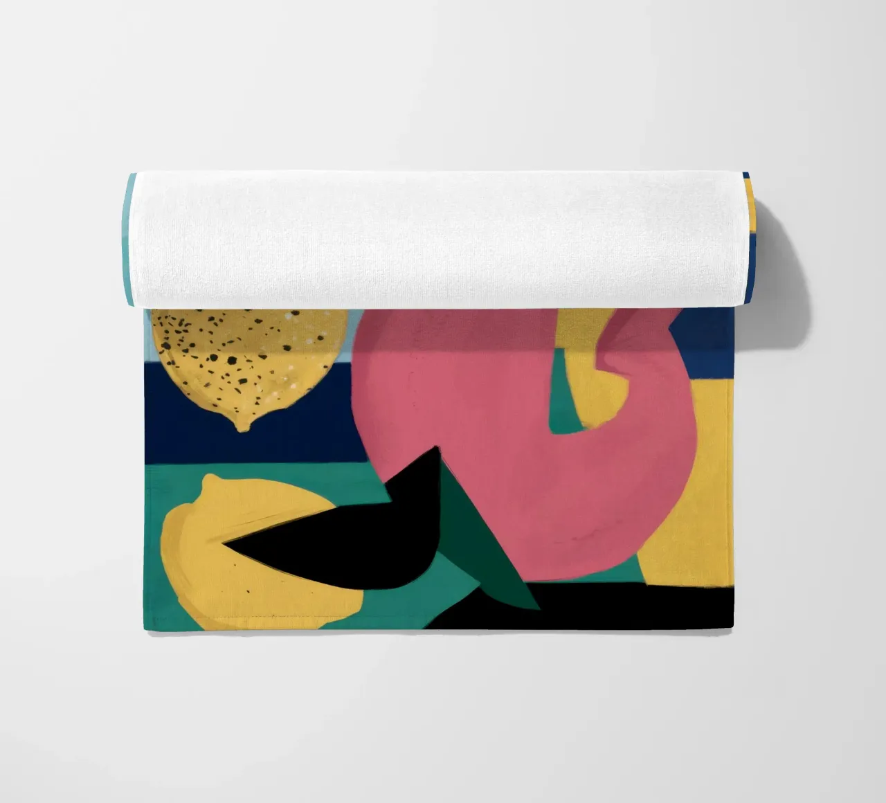 Forme giocose e strutturate telo mare da Bring Haven