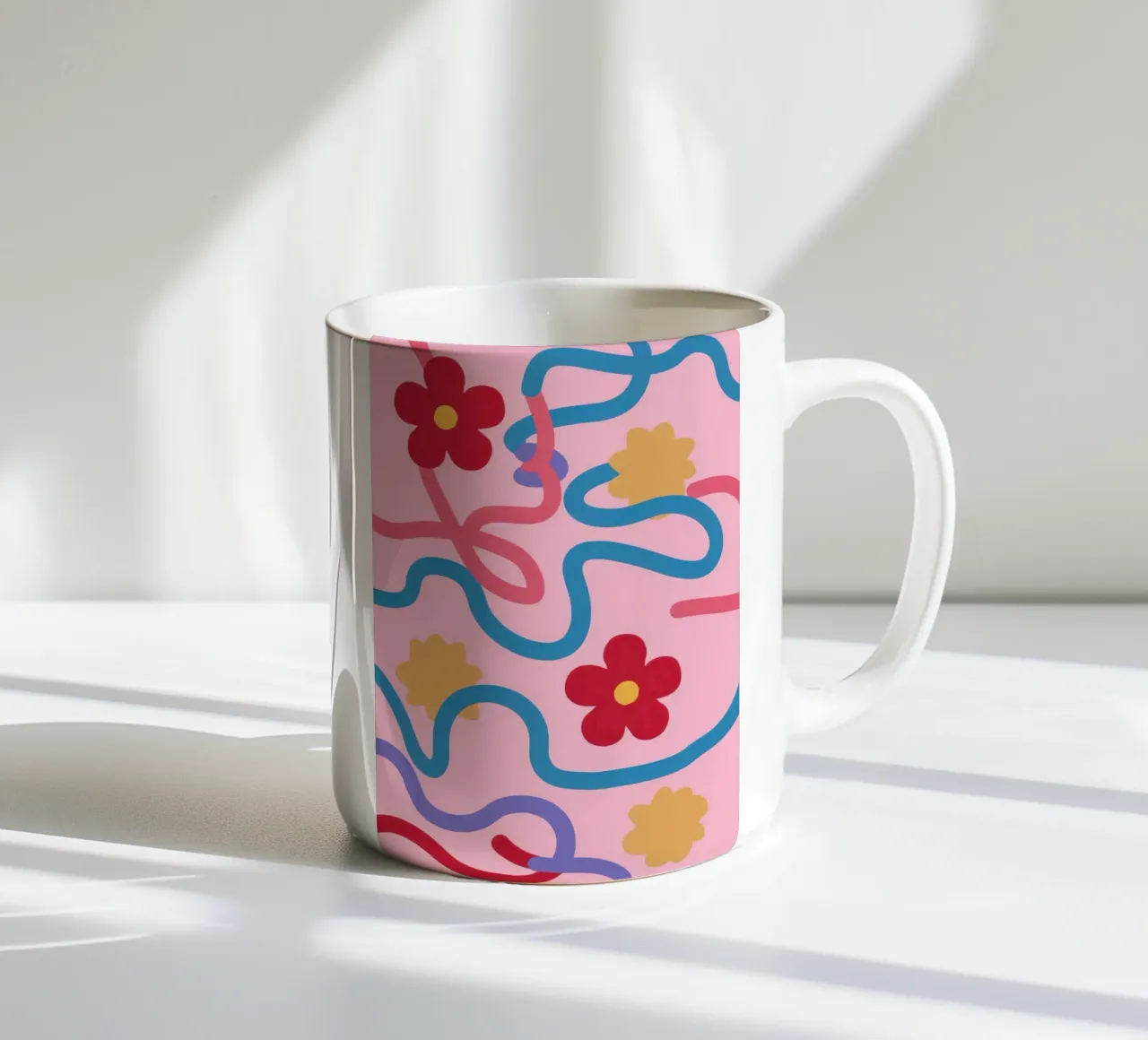 Gioiosi ghirigori astratti tazza in ceramica da Solar Paint
