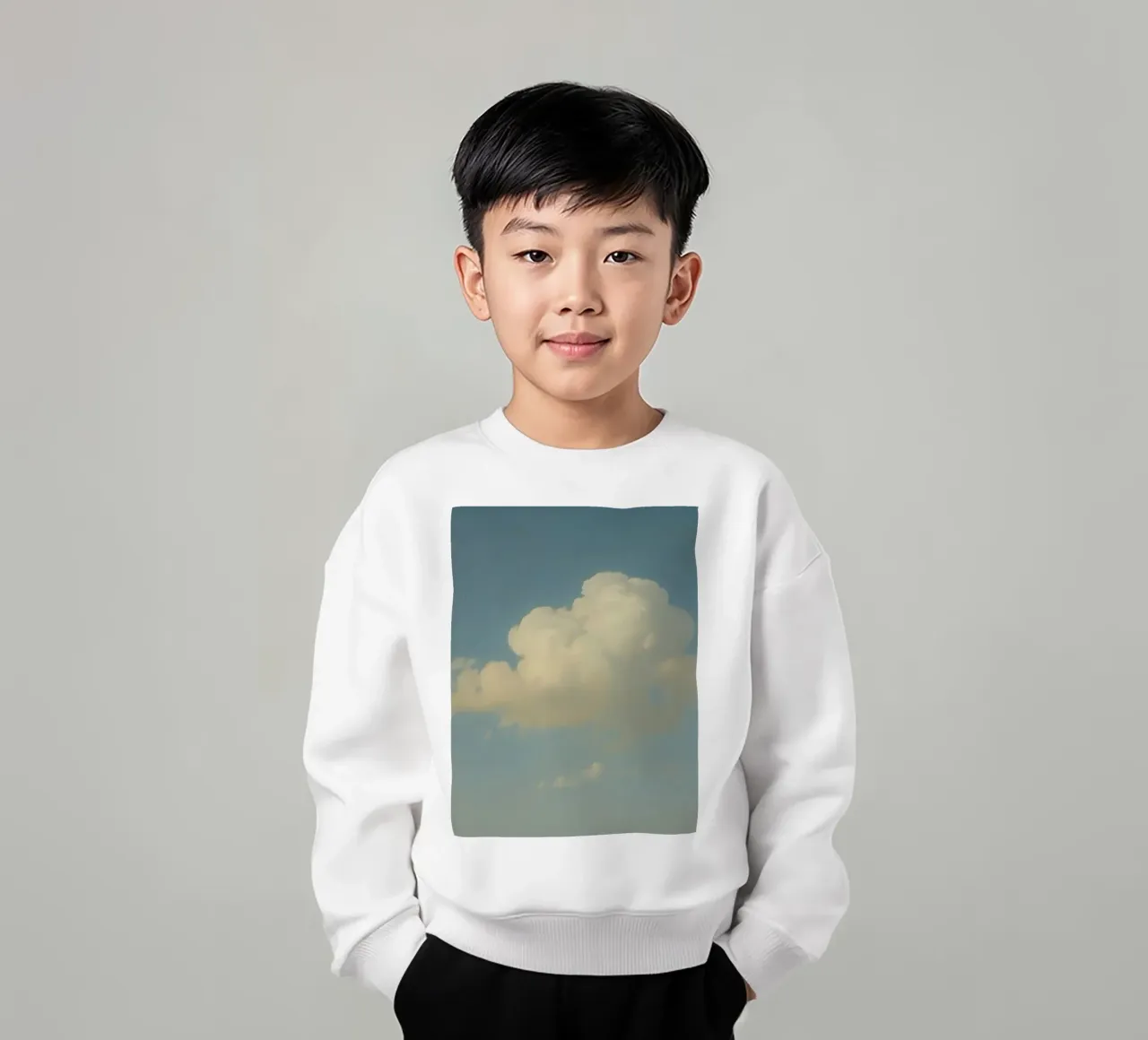 Una soffice nuvola bianca alla deriva in un cielo azzurro e limpido felpa bambino da DesignDoodle