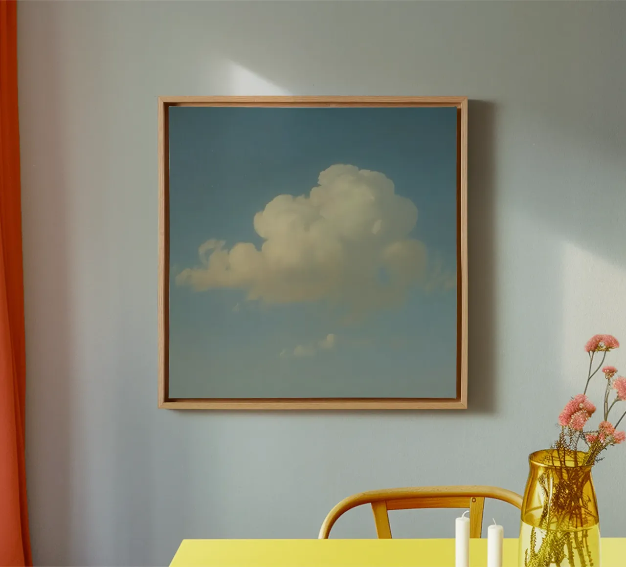 Una soffice nuvola bianca alla deriva in un cielo azzurro e limpido tela da DesignDoodle