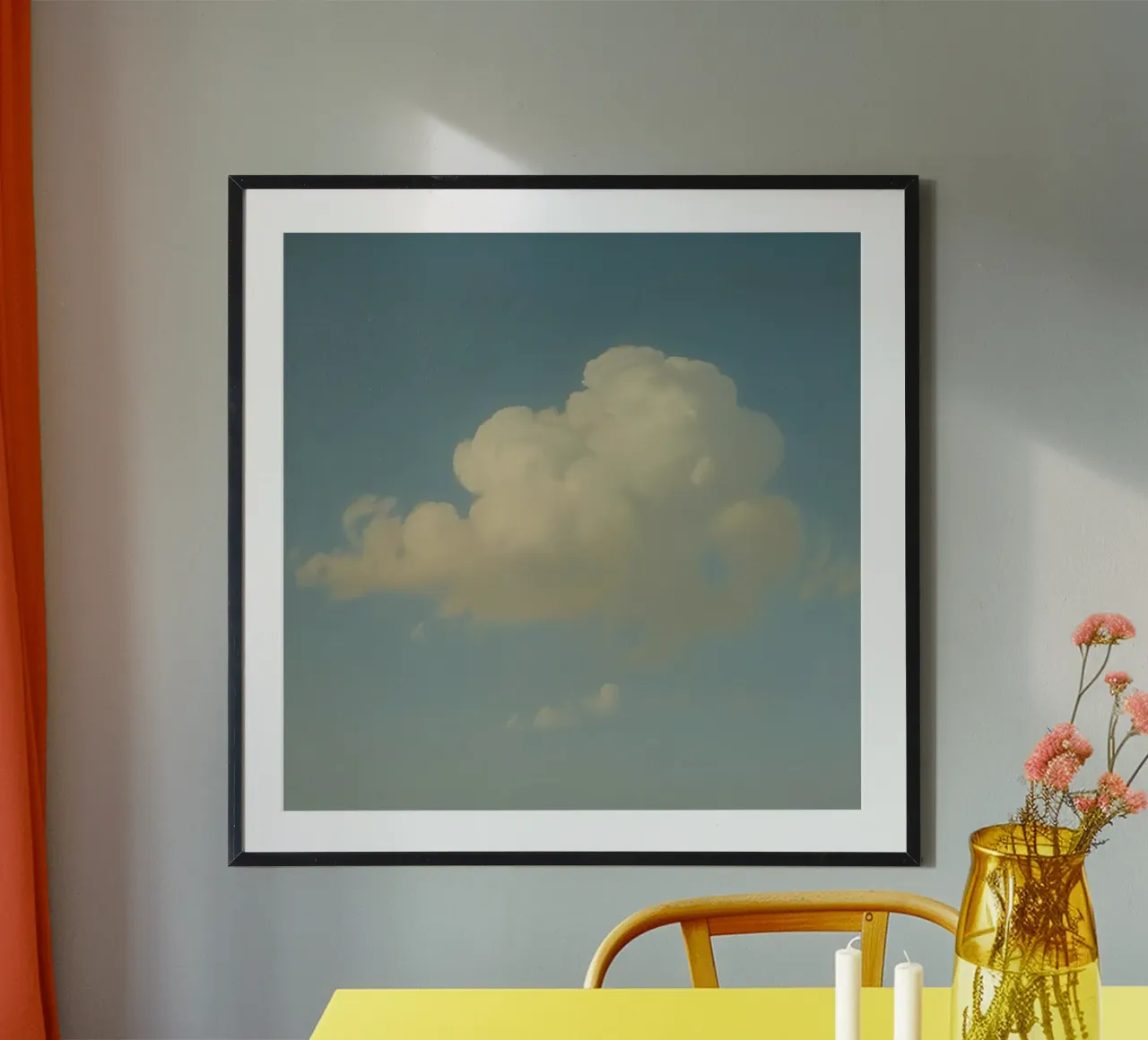 Nuage blanc à la dérive dans un ciel bleu clair hahnemühle de DesignDoodle