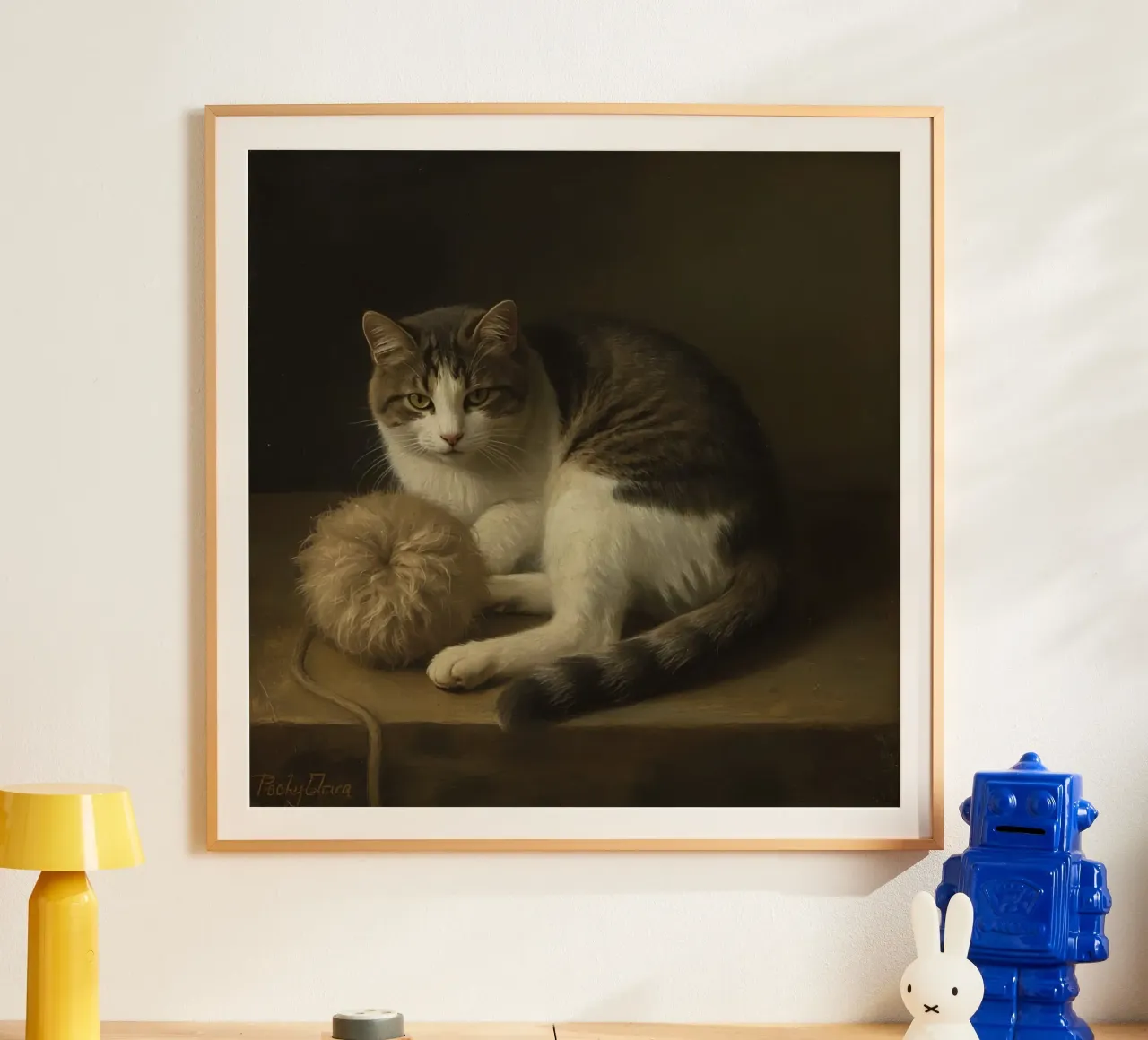 Grijs met witte kat rustend naast wollen garenbal poster met kunststof frame van DesignDoodle
