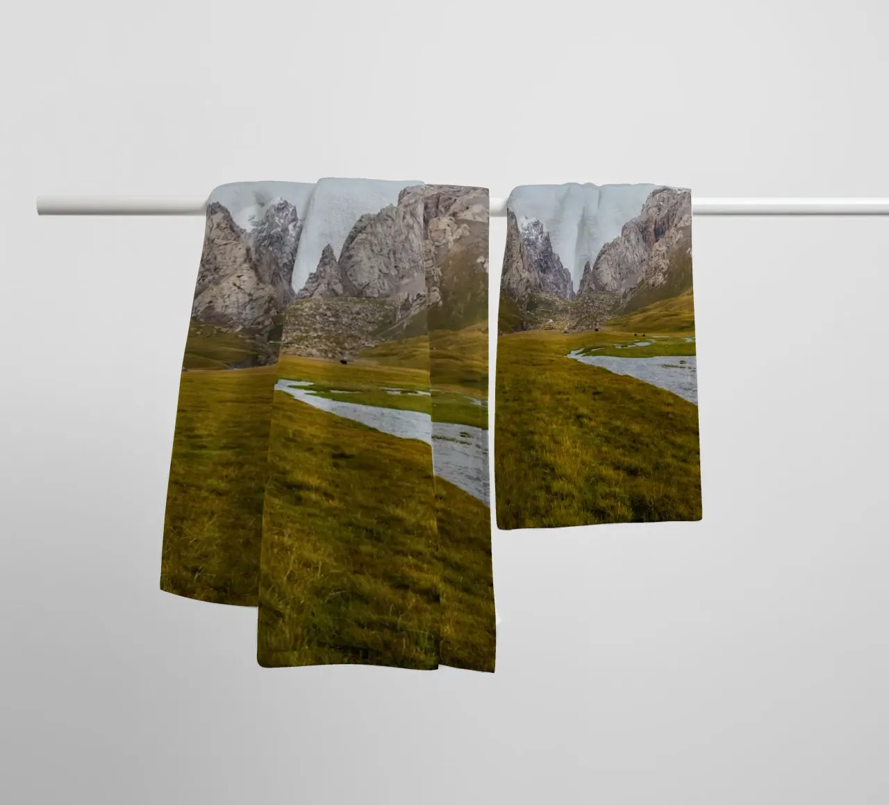 natural scenery water towel by Horsire