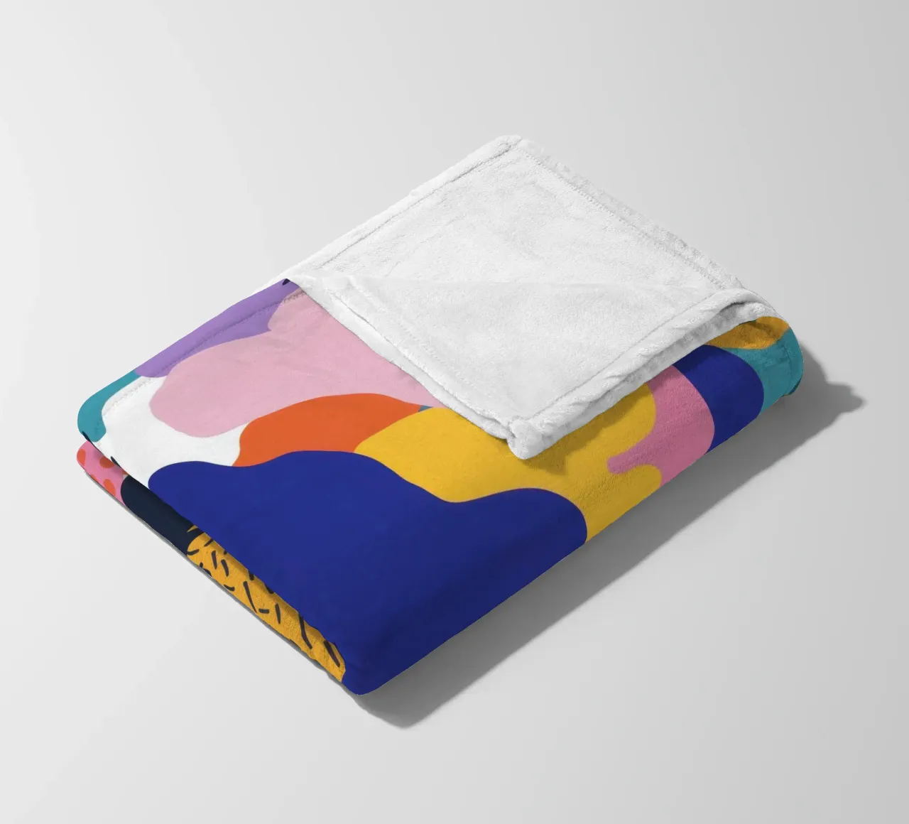 Forme umane cromatiche coperta in pile da Frosh Pallete