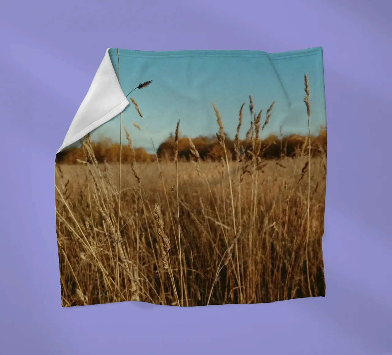 meadow horizon fleece blanket by Horsire