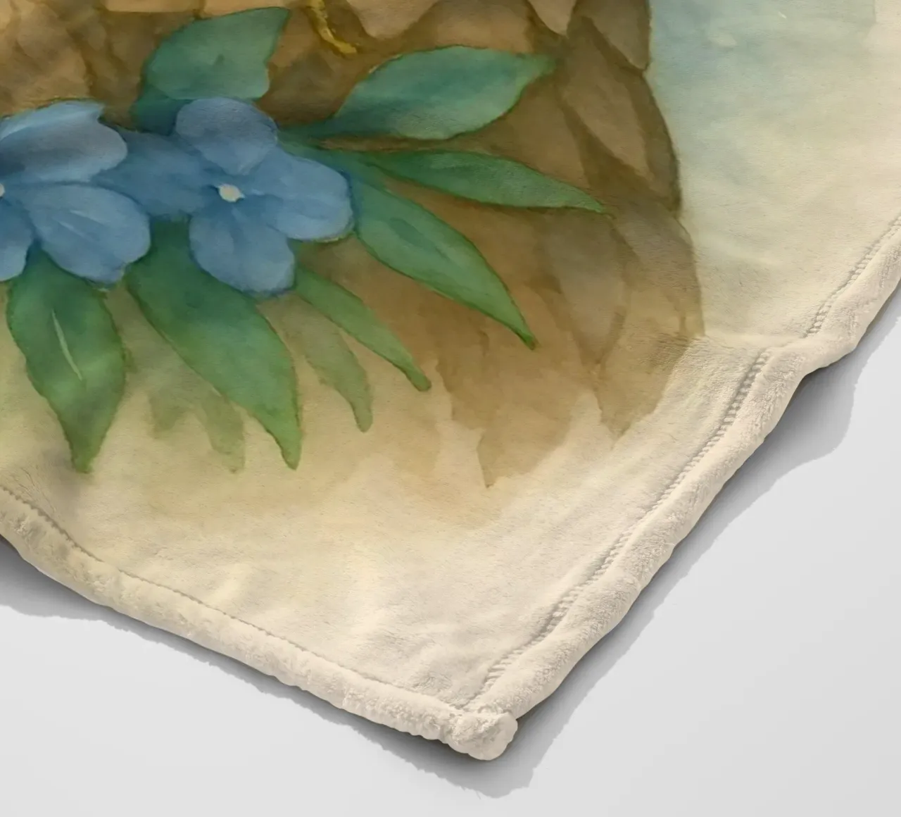 Lo studioso gentile: Pangolino in fiore coperta in pile da Graceful Desine