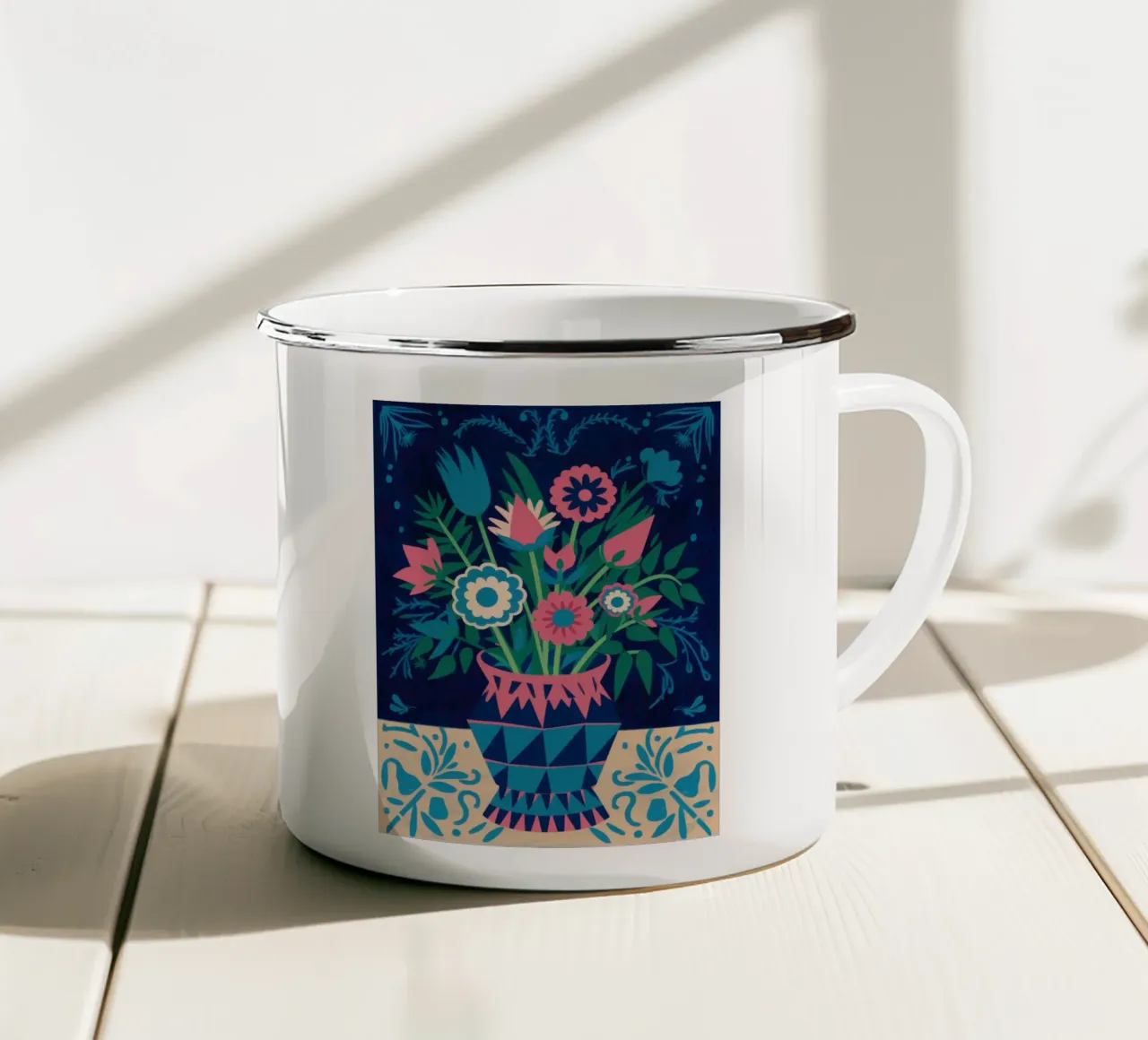 Bouquet ornato di cobalto tazza in smalto da Line Fable