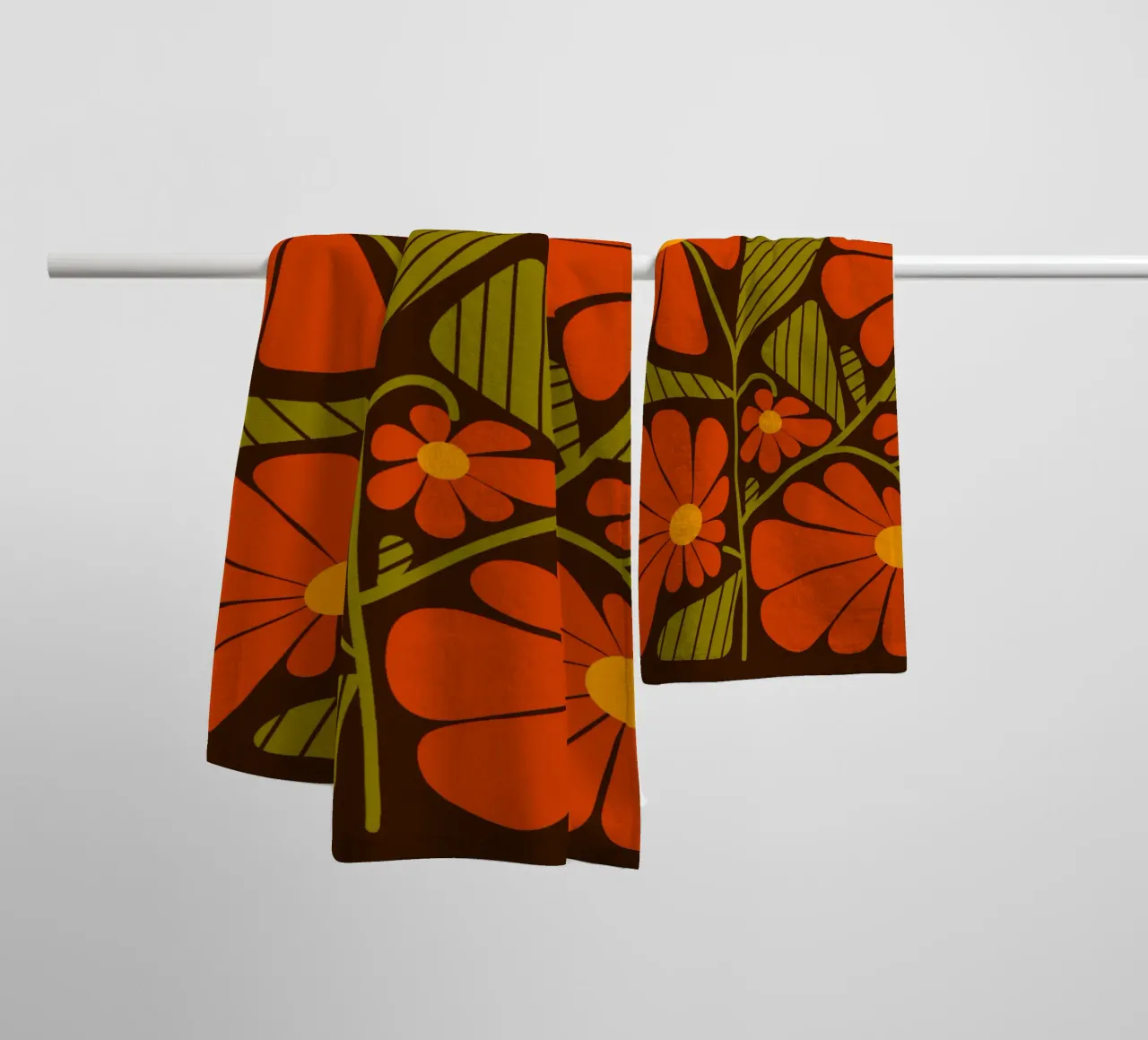 Retro 60s vibes orange flowers asciugamano da bagno da TijanaArtStudio88