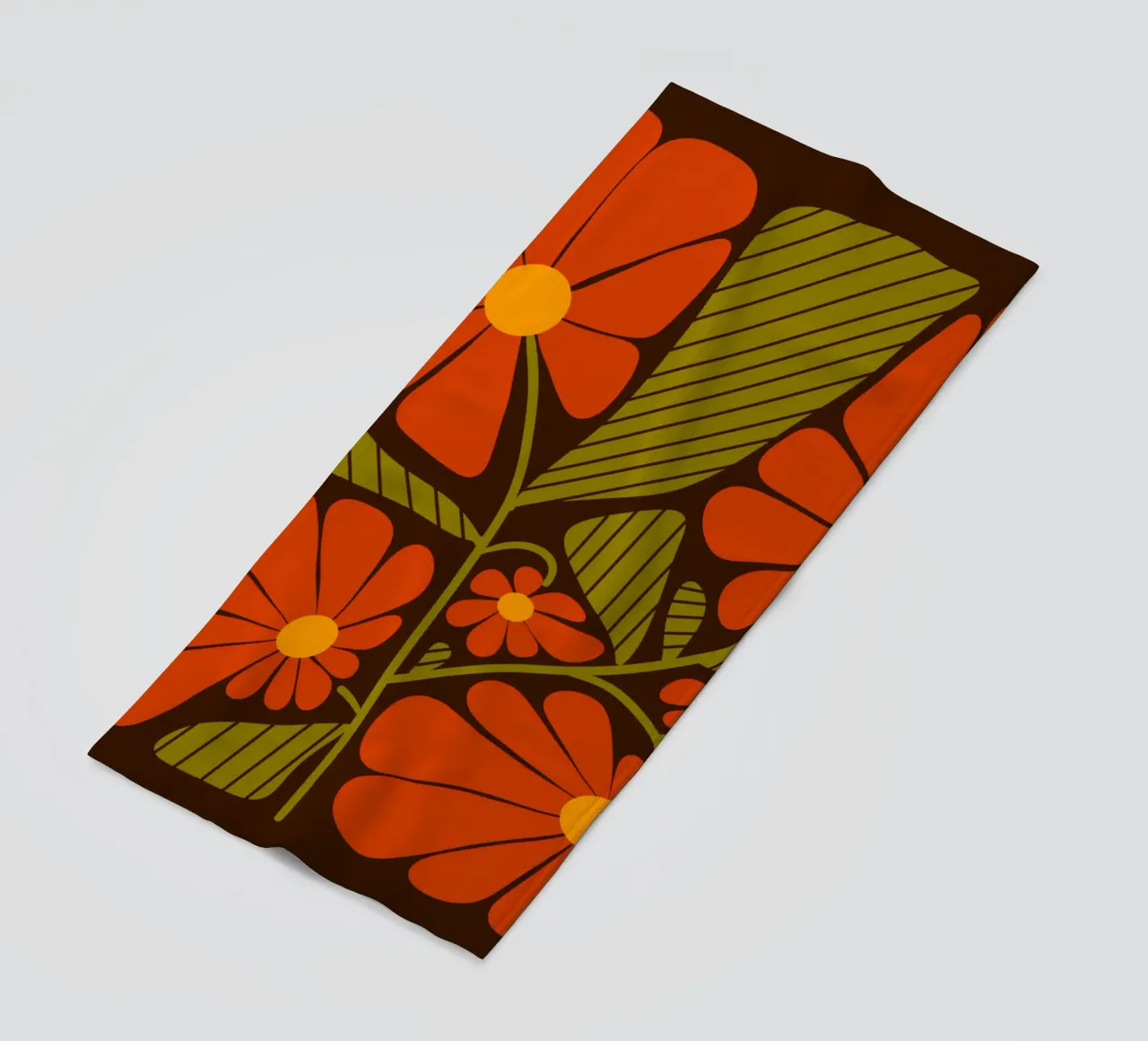 Retro 60s vibes orange flowers telo mare da TijanaArtStudio88