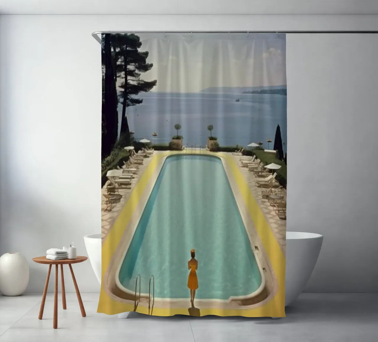 Piscina retrò di Cannes tenda da doccia da Longoria Studio