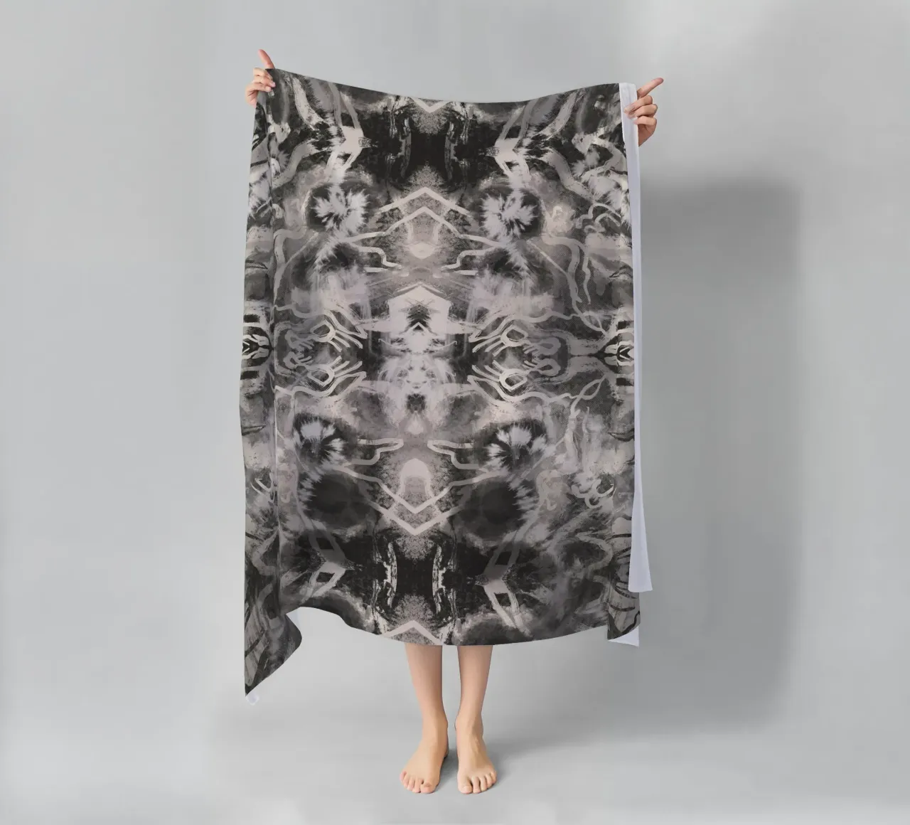 Rorschach 09 in bianco e nero telo mare da Little Dean