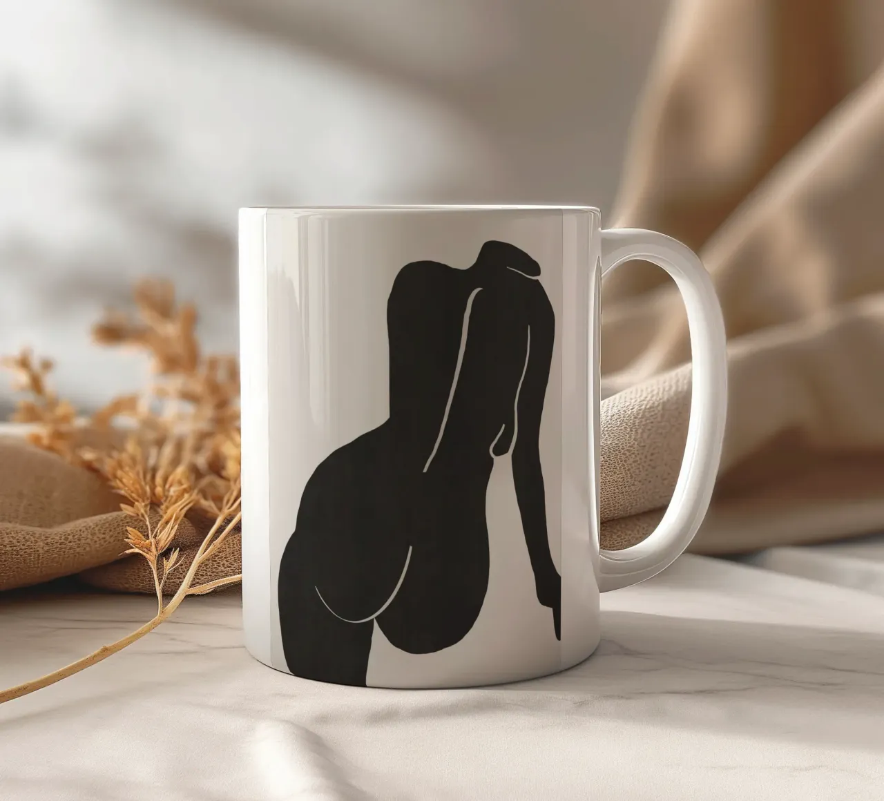 Nudo in nero tazza in ceramica da Little Dean