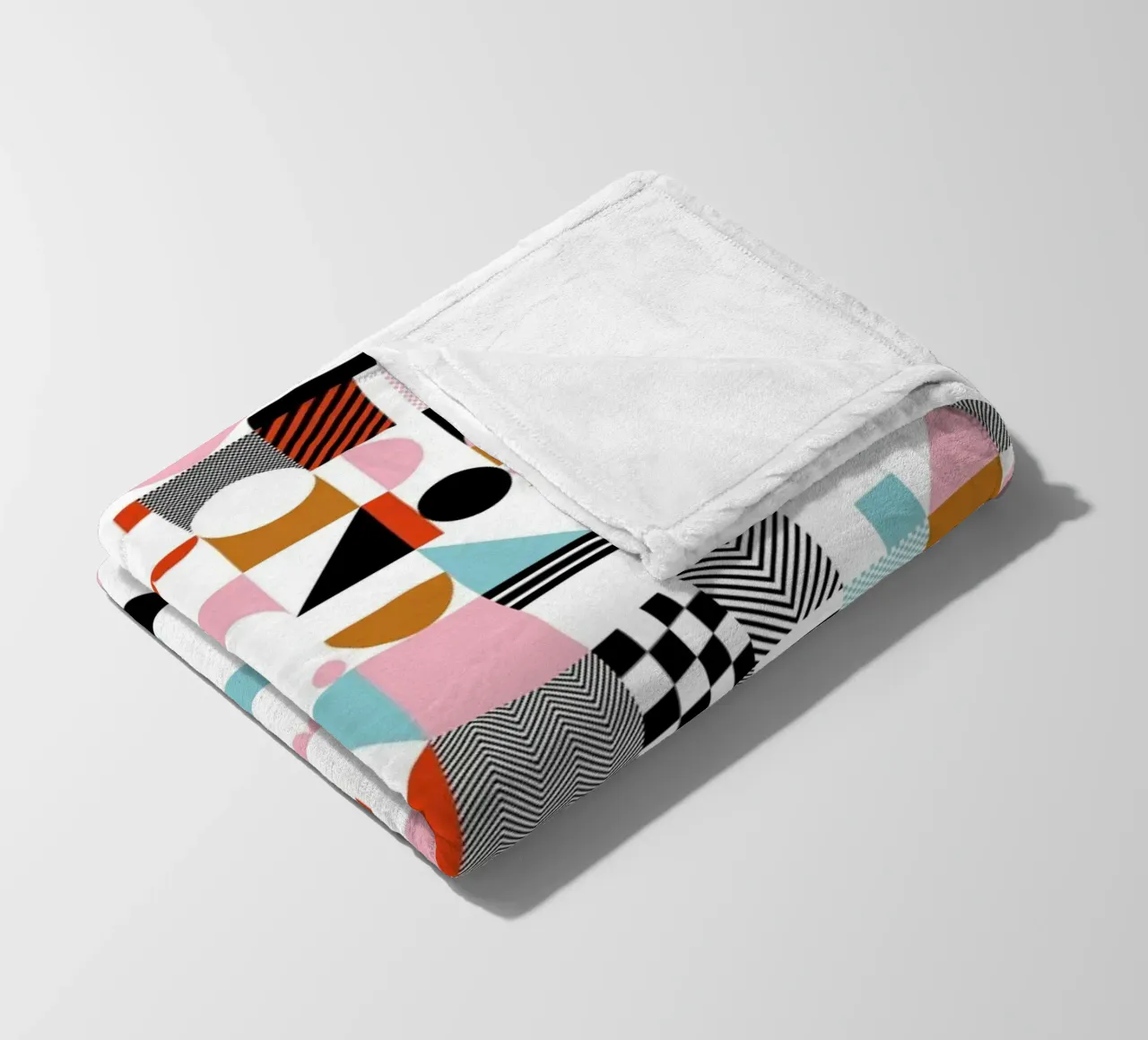 Geometric Game #2 coperta in pile da My Tiny Home