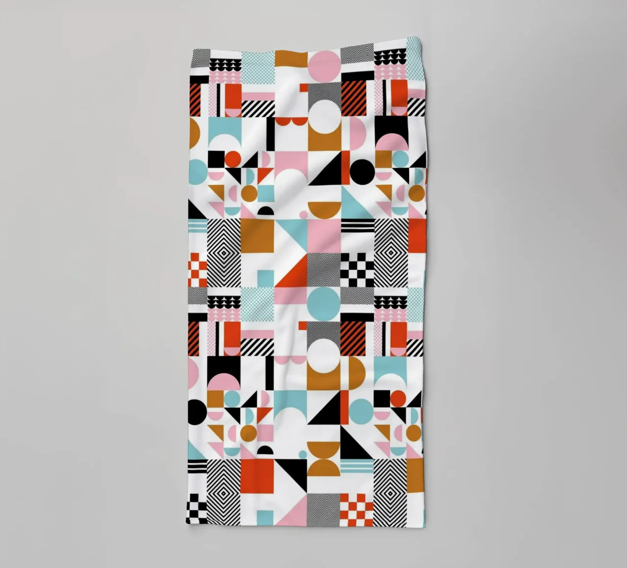 Geometric Game #2 asciugamano da bagno da My Tiny Home