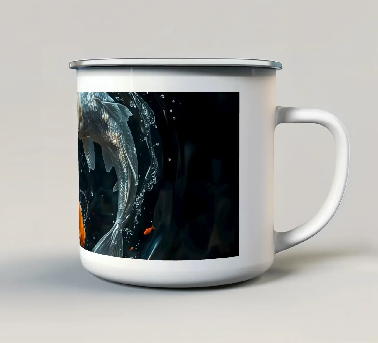 Deux poissons koi nageant dans un mouvement de ying yaang créant des ondulations mug en émail de DesignDoodle
