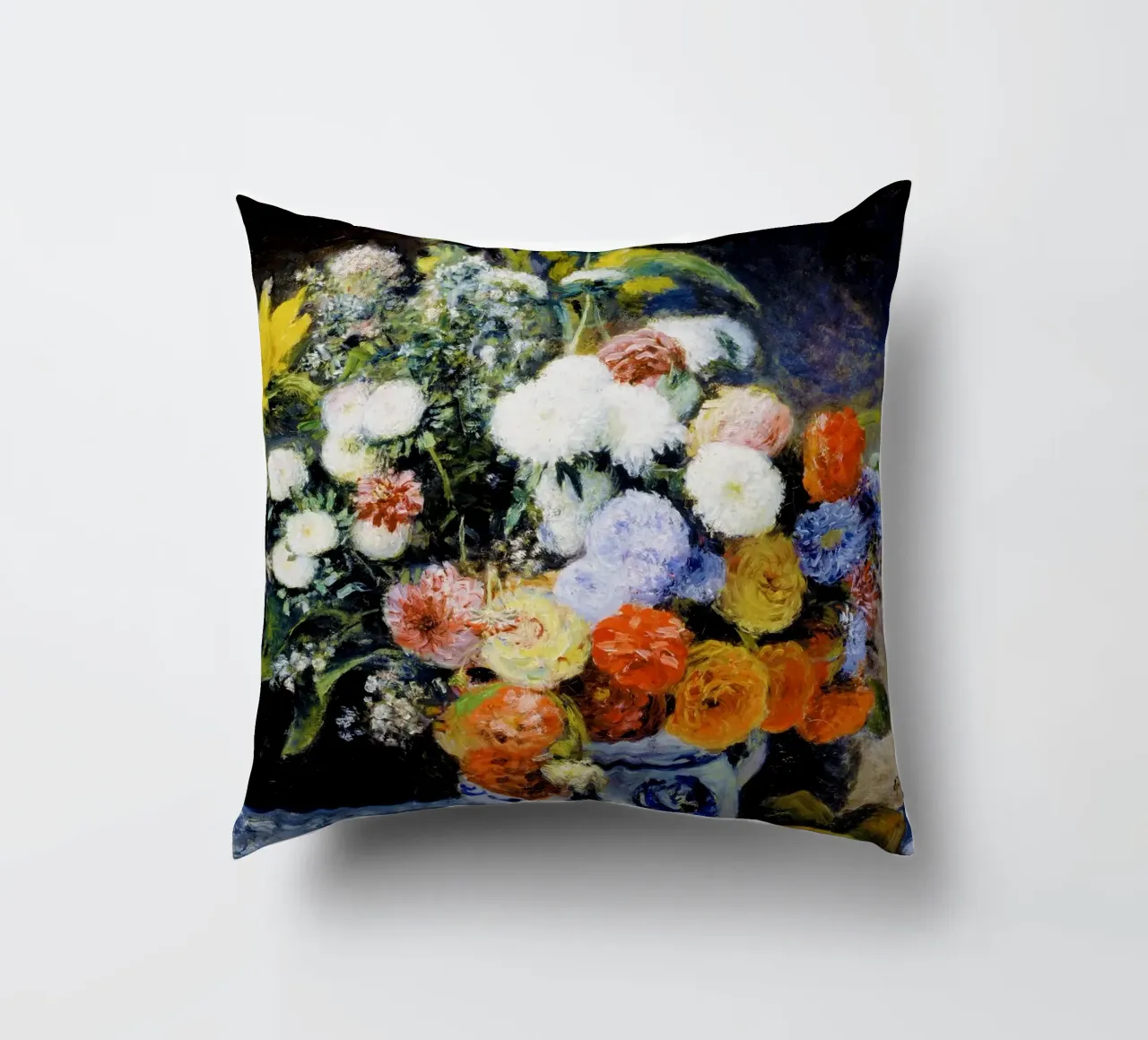 Fiori misti in un vaso di terracotta di Renoir cuscino da Venus Art