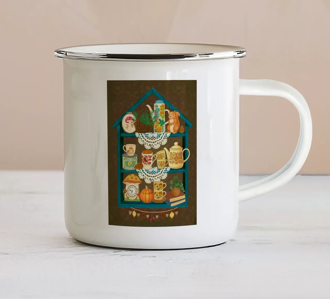Storia dello scaffale del nucleo del cottage tazza in smalto da Taika Tori Art