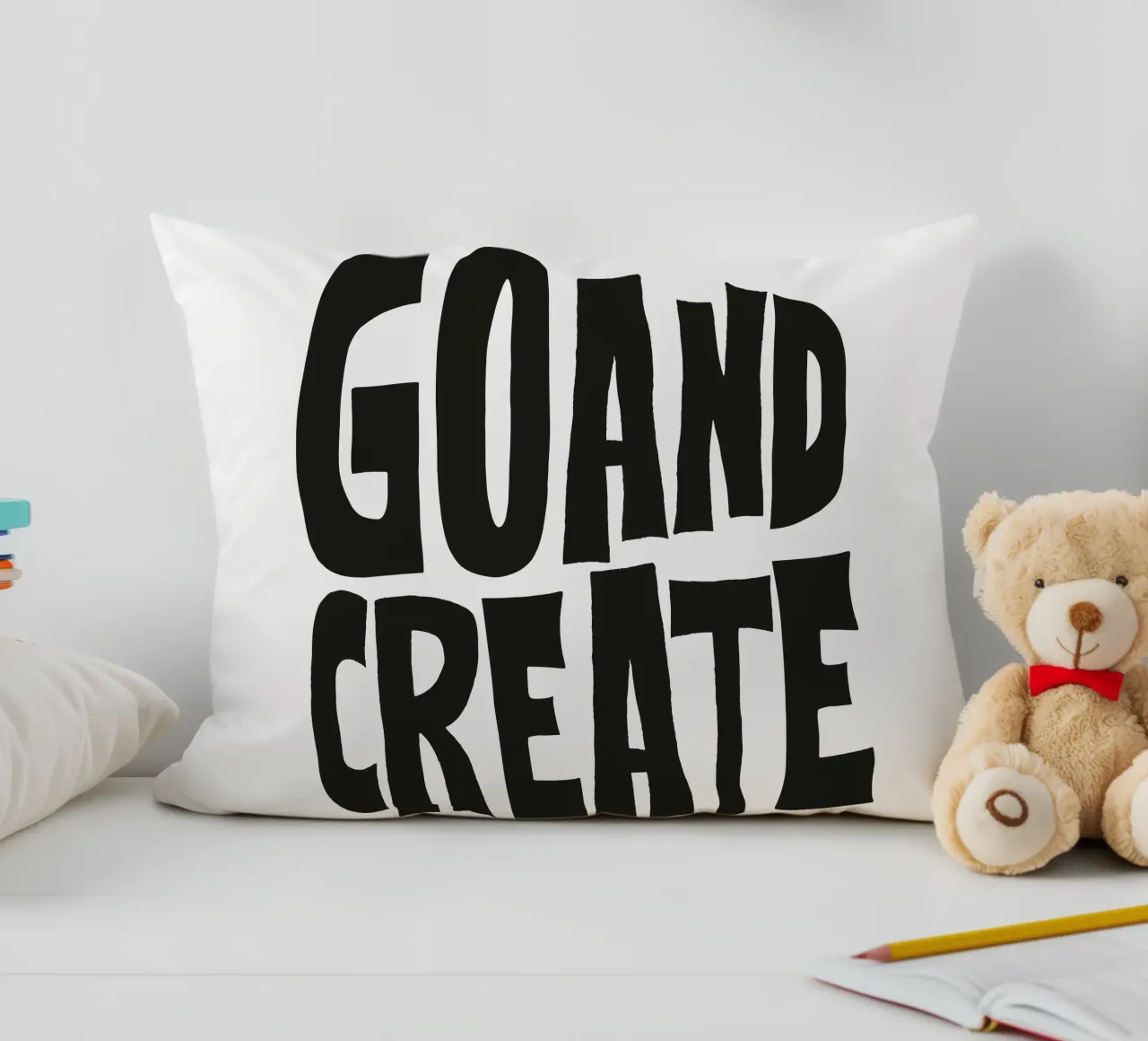 Create cuscino da Flo Klein