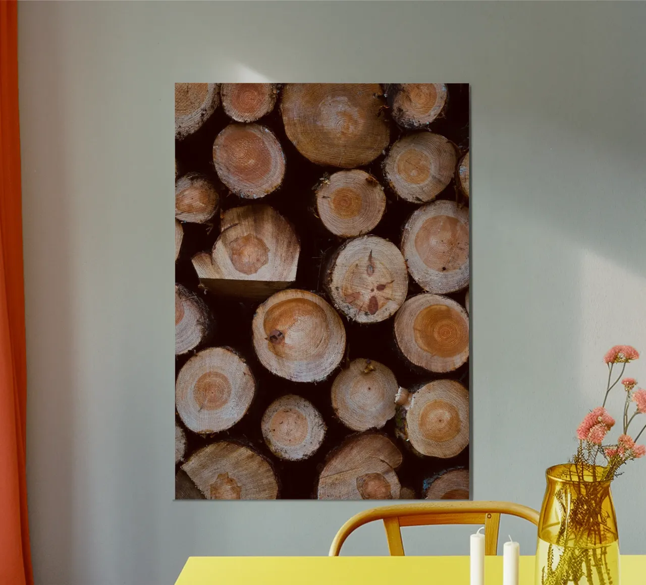 tronchi di legno poster con telaio in legno da Earthly Visions