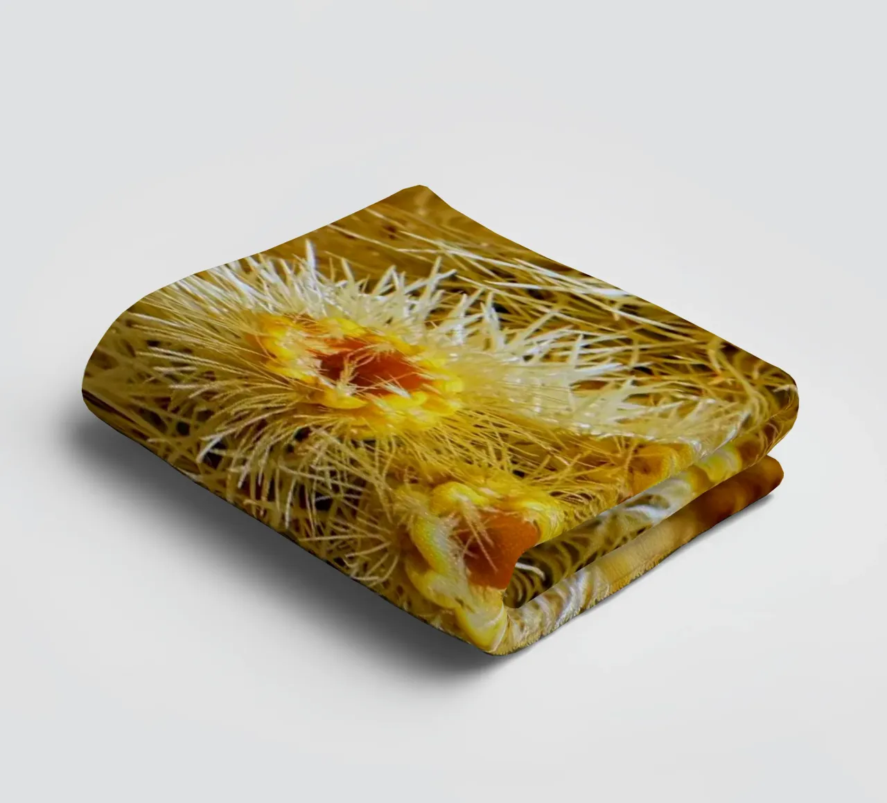 spine di cactus asciugamano da bagno da Earthly Visions