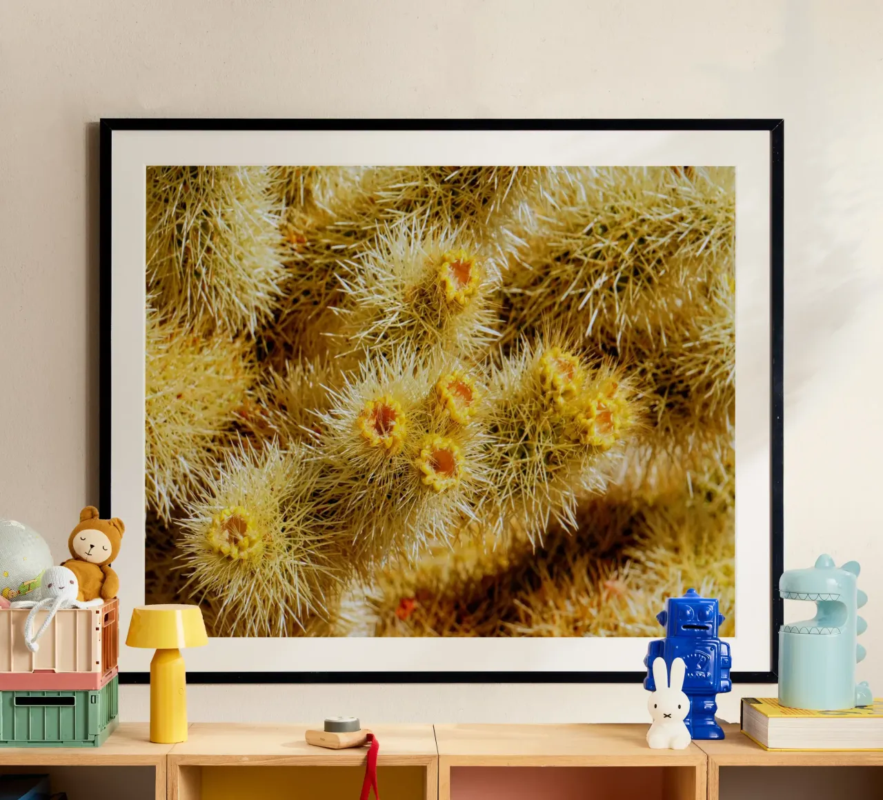 spine di cactus poster con telaio in legno da Earthly Visions