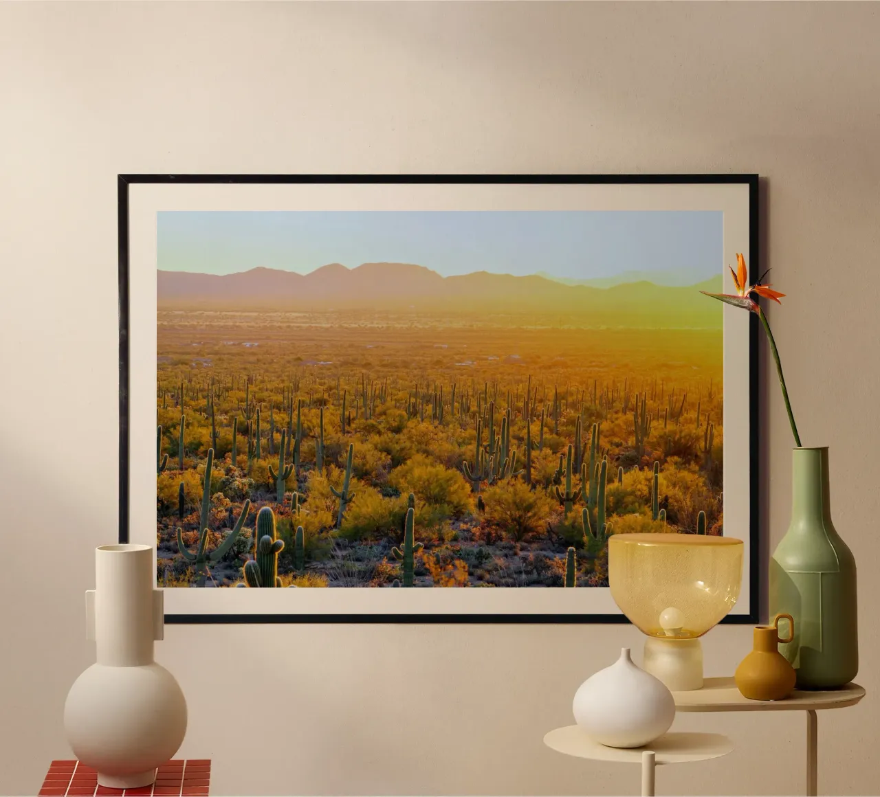 cactus del deserto poster con telaio in alluminio da Earthly Visions