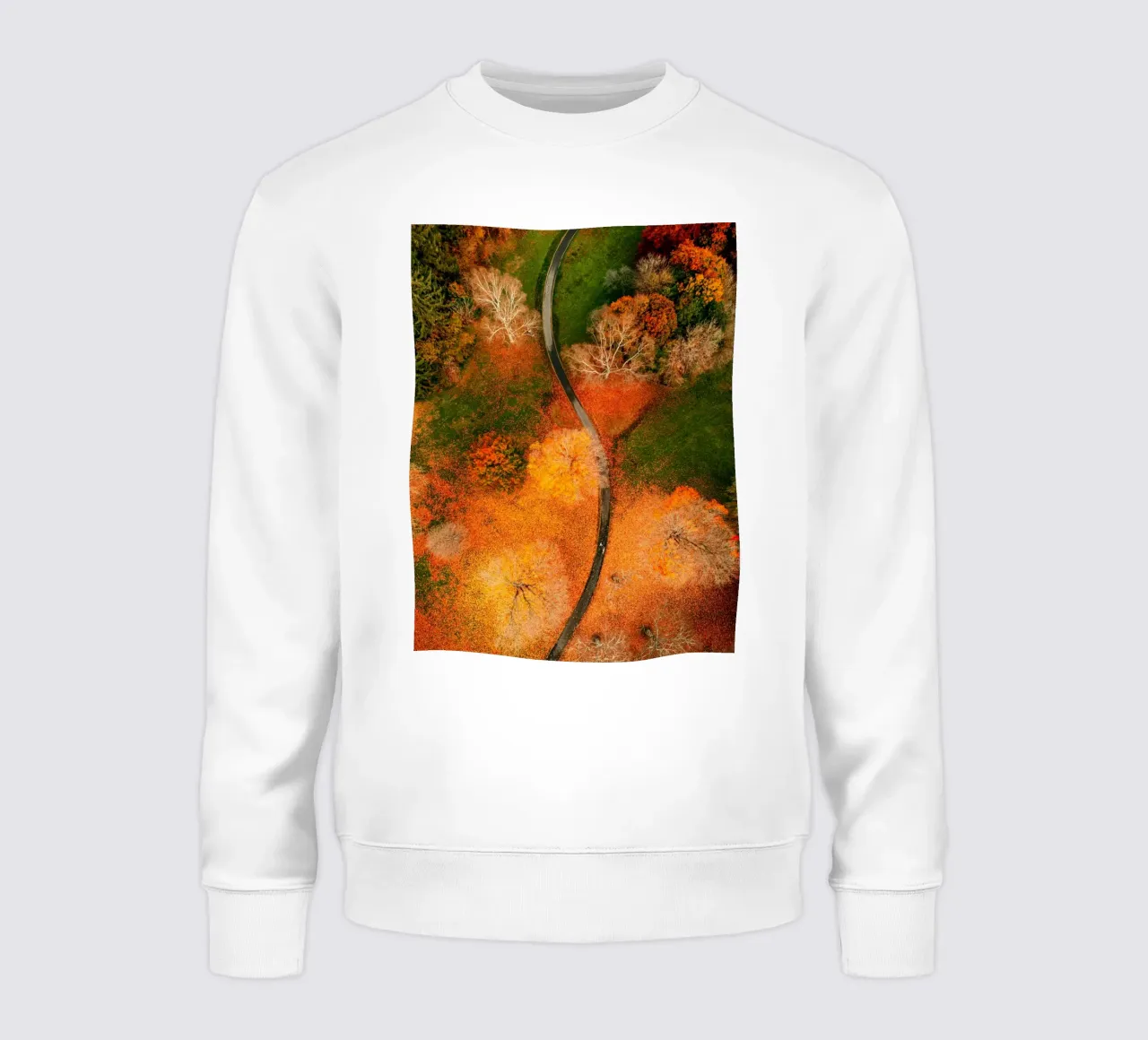 vue aérienne chemin sinueux sweat de Earthly Visions