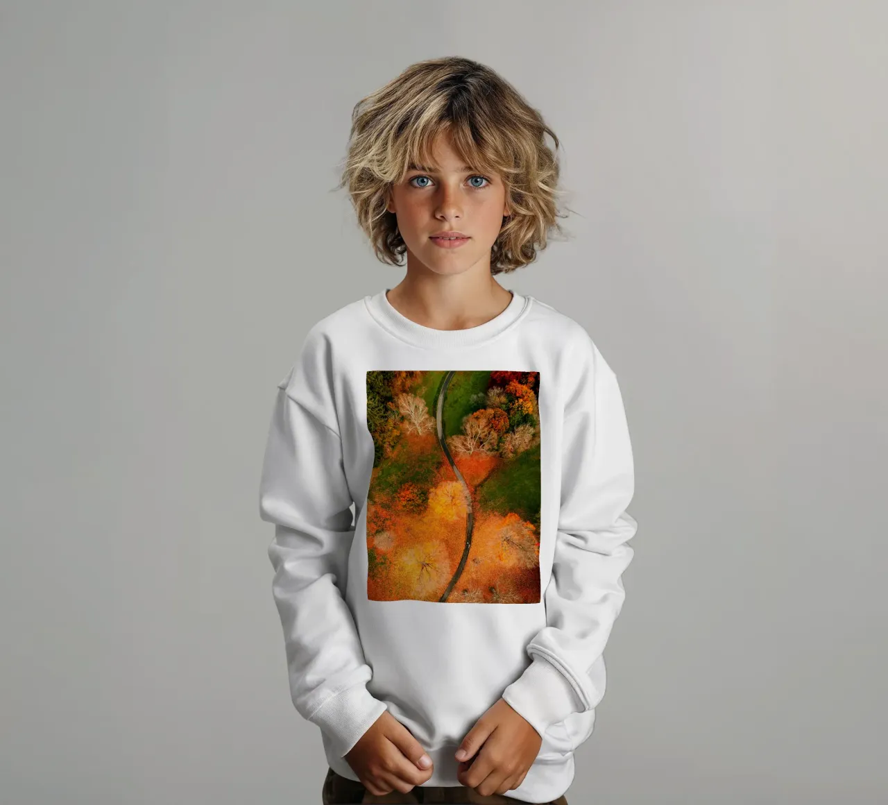 vue aérienne chemin sinueux sweat enfant de Earthly Visions