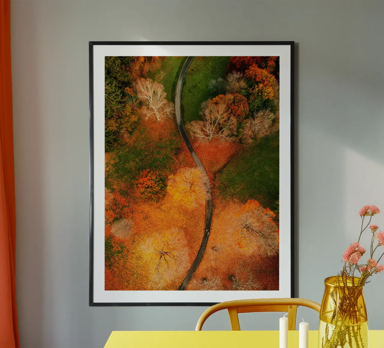 vue aérienne chemin sinueux hahnemühle de Earthly Visions