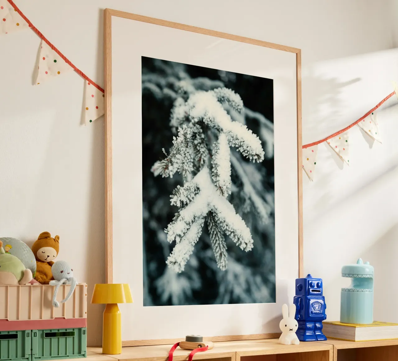 ramo neve poster con telaio in plastica da Earthly Visions