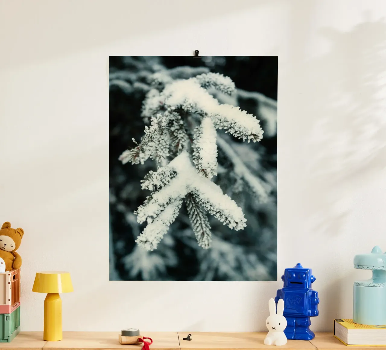 ramo neve poster con telaio in plastica da Earthly Visions
