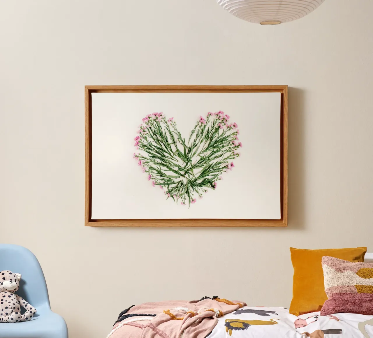 Note floreali d'amore tela con Cornice a cassetta da StillVibe Home