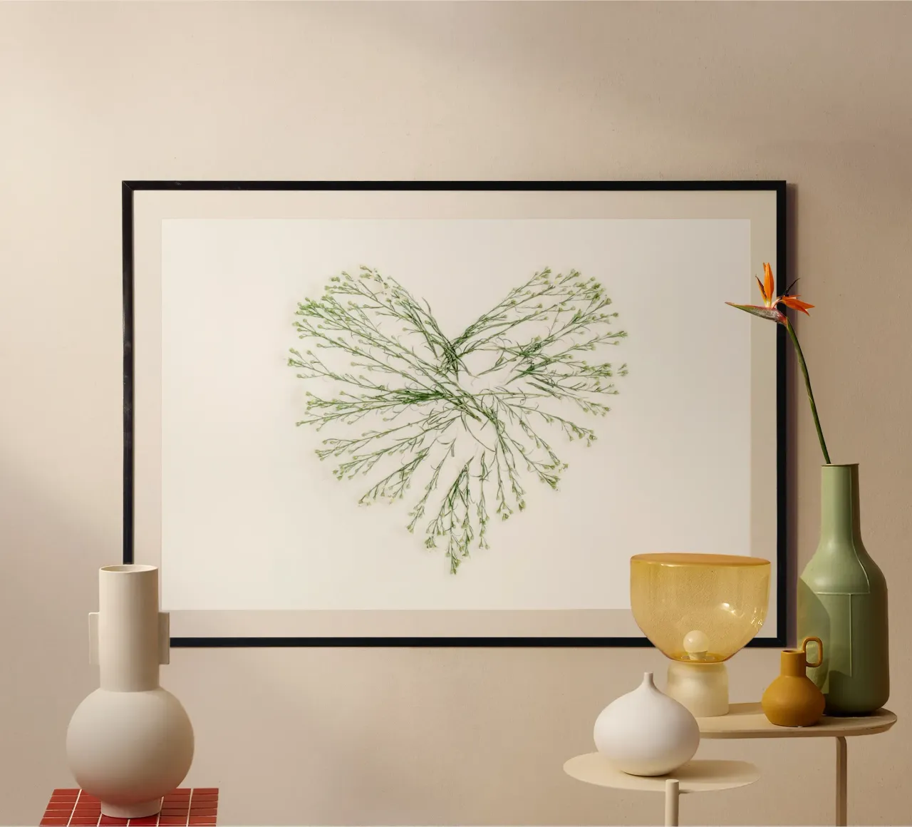 Note floreali d'amore poster con telaio in alluminio da StillVibe Home