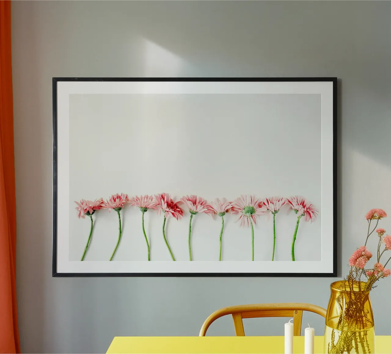 Note floreali d'amore poster con telaio in plastica da StillVibe Home