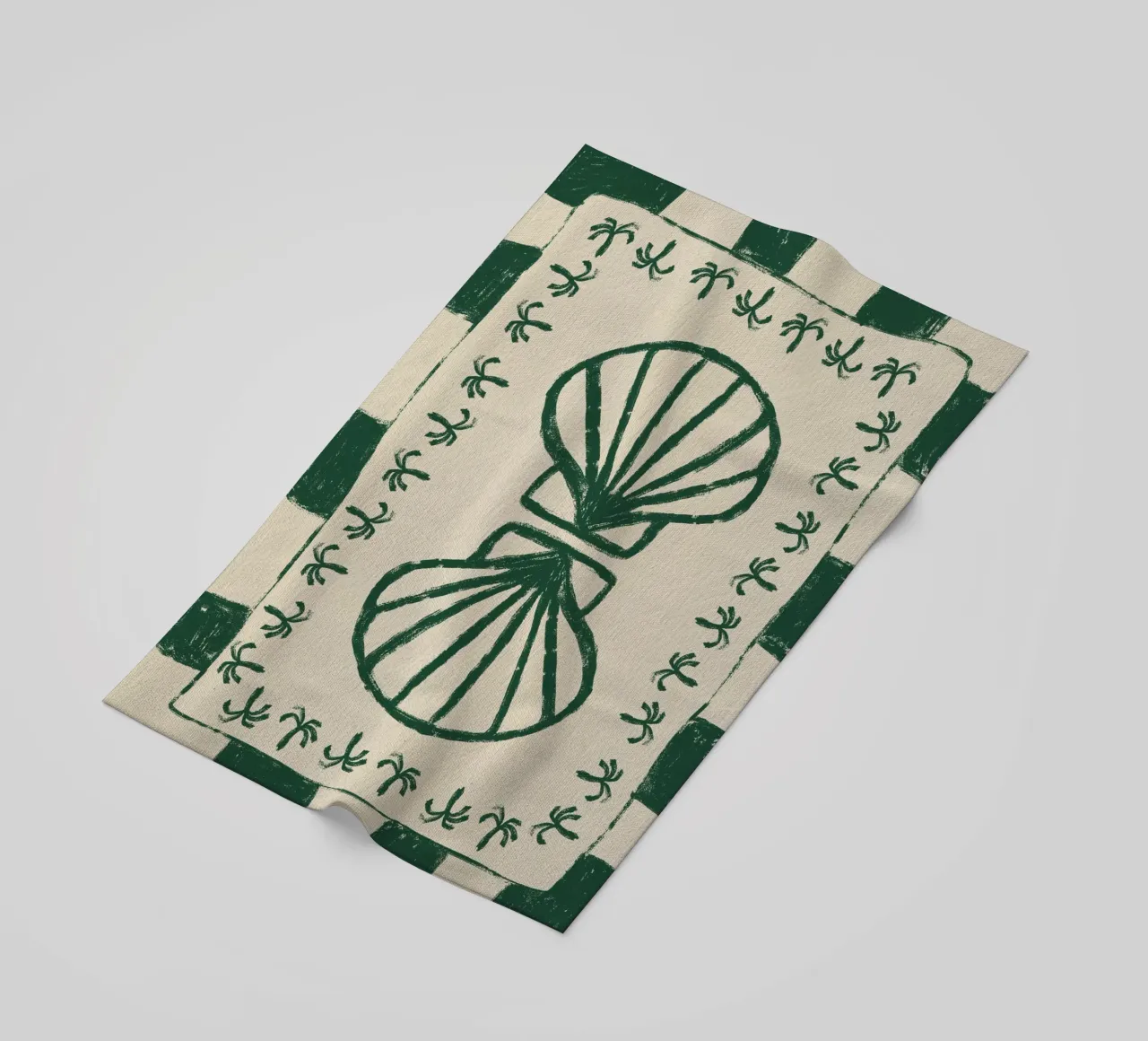 Zeeschelp Symfonie strandhanddoek van Shatha Al Dafai