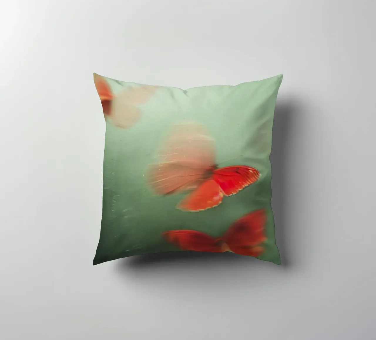 Red Butterflies cuscino da treechild