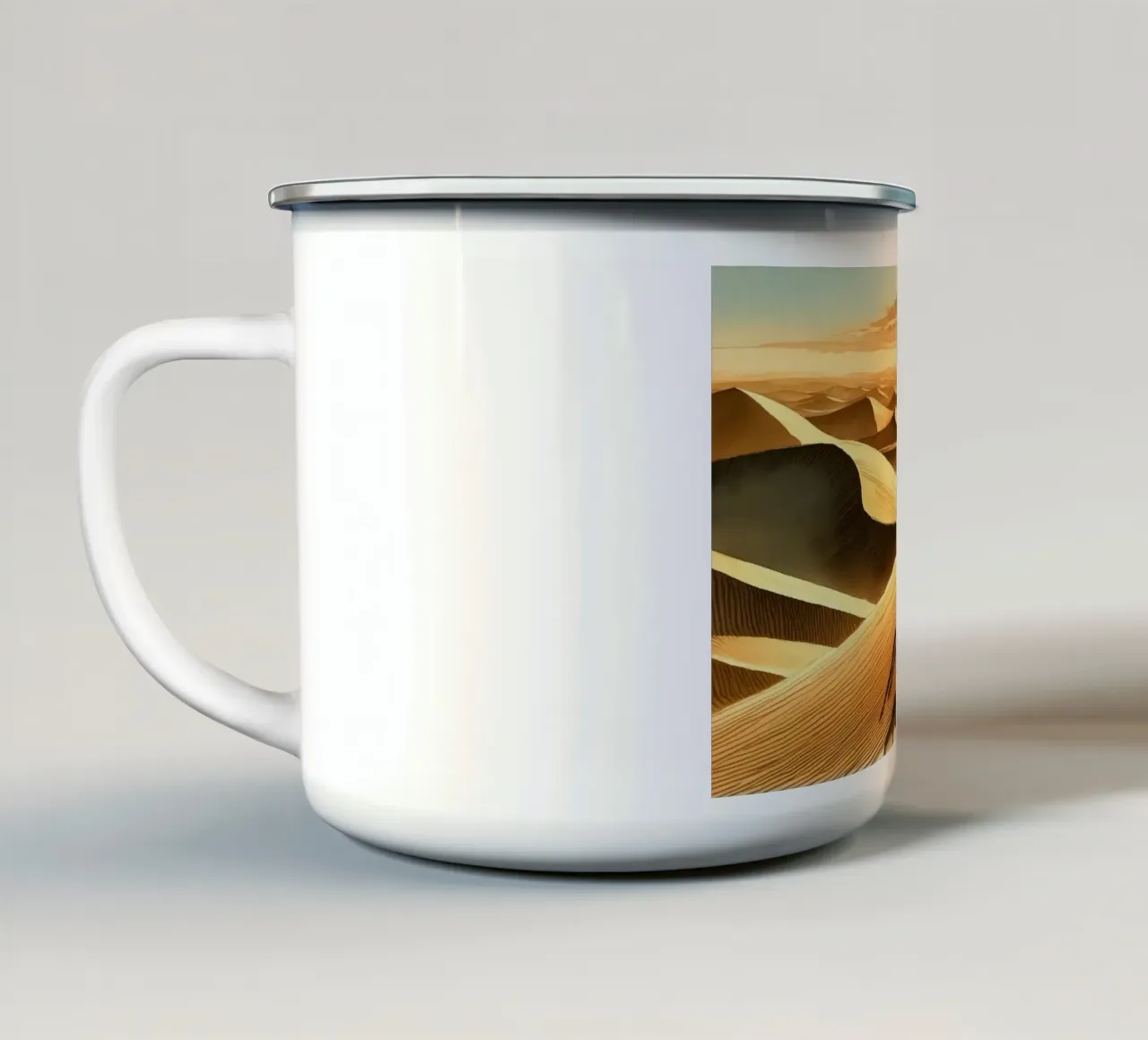 Viaggio tra le dune illuminate dal sole tazza in smalto da Chromatic Fusion Studio