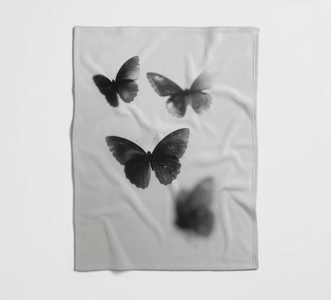 Dance Of The Butterflies No 2 coperta in pile da treechild