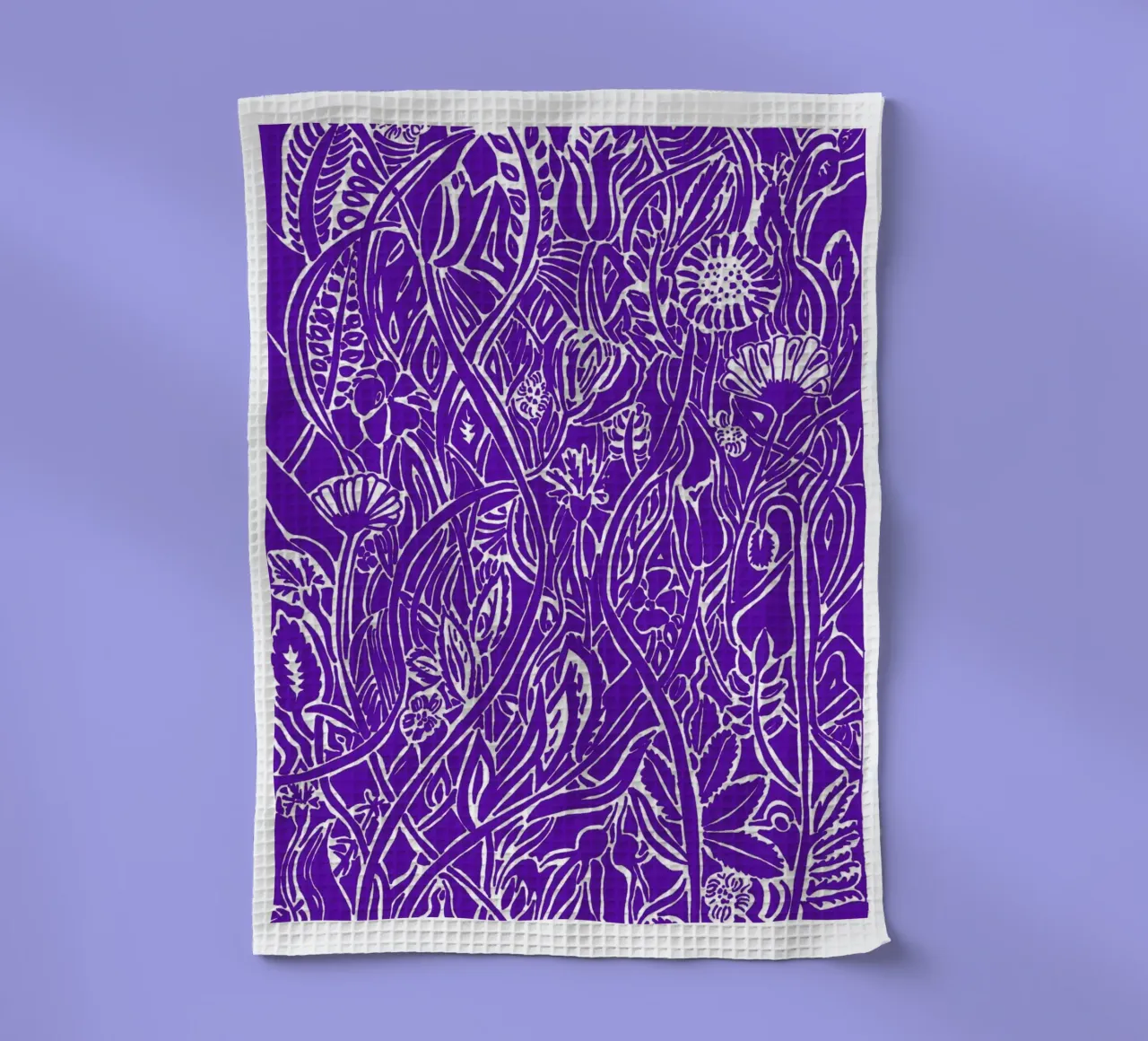 Disegno floreale bianco su blu-viola canovaccio da cucina da PaperLine Art