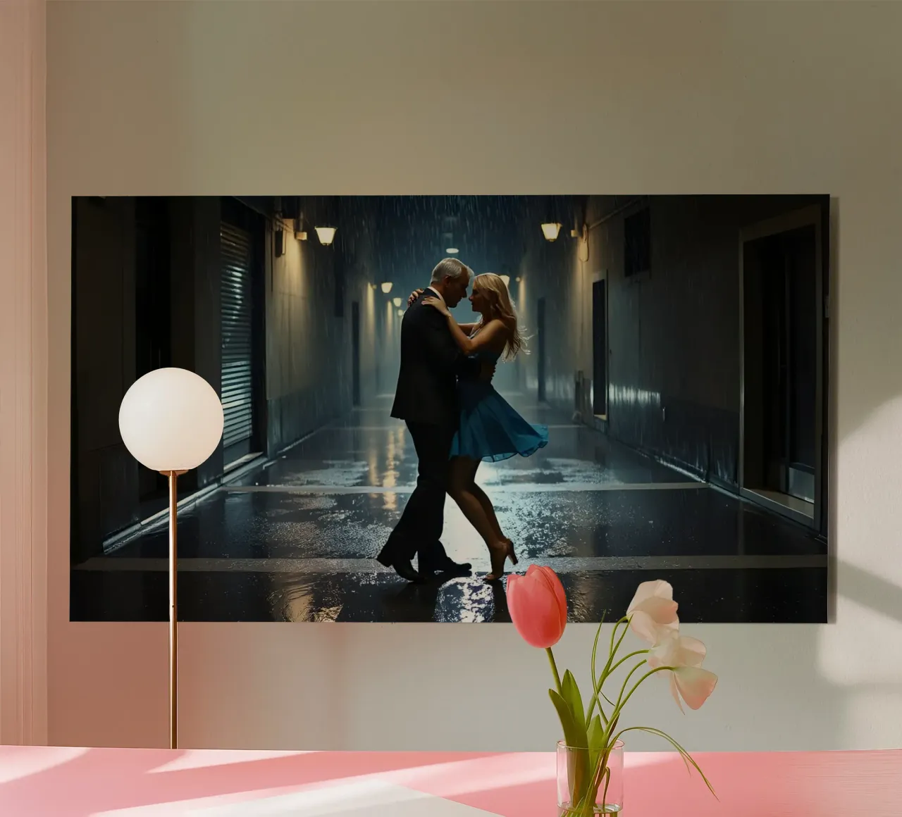 Ballare in un vicolo sotto la pioggia alluminio dibond da Magic Screen