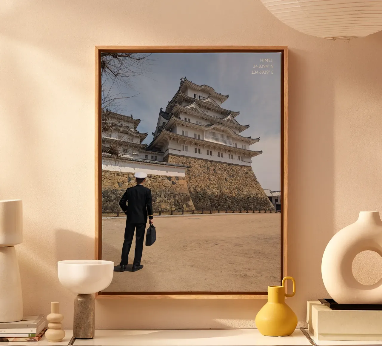 Himeji - Between Duty And Dignity tela con Cornice a cassetta da Studio Wanderlust