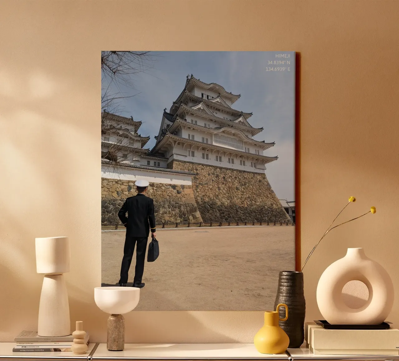 Himeji - Between Duty And Dignity tela con Cornice a cassetta da Studio Wanderlust
