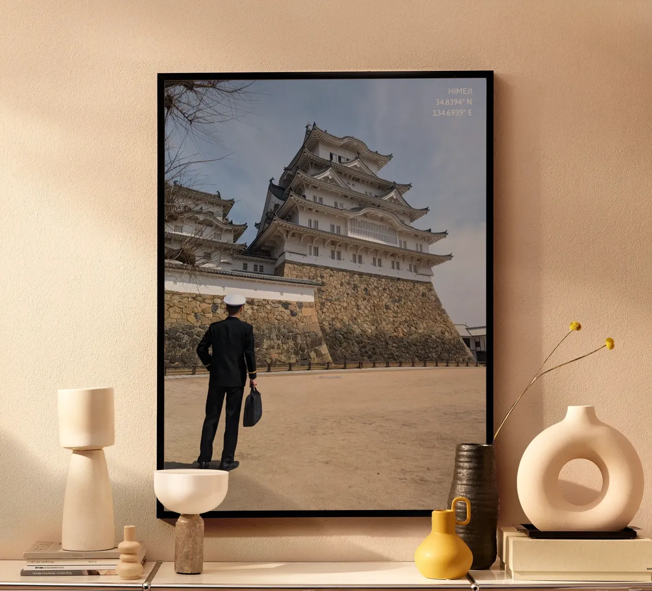 Himeji - Between Duty And Dignity poster con telaio in alluminio da Studio Wanderlust