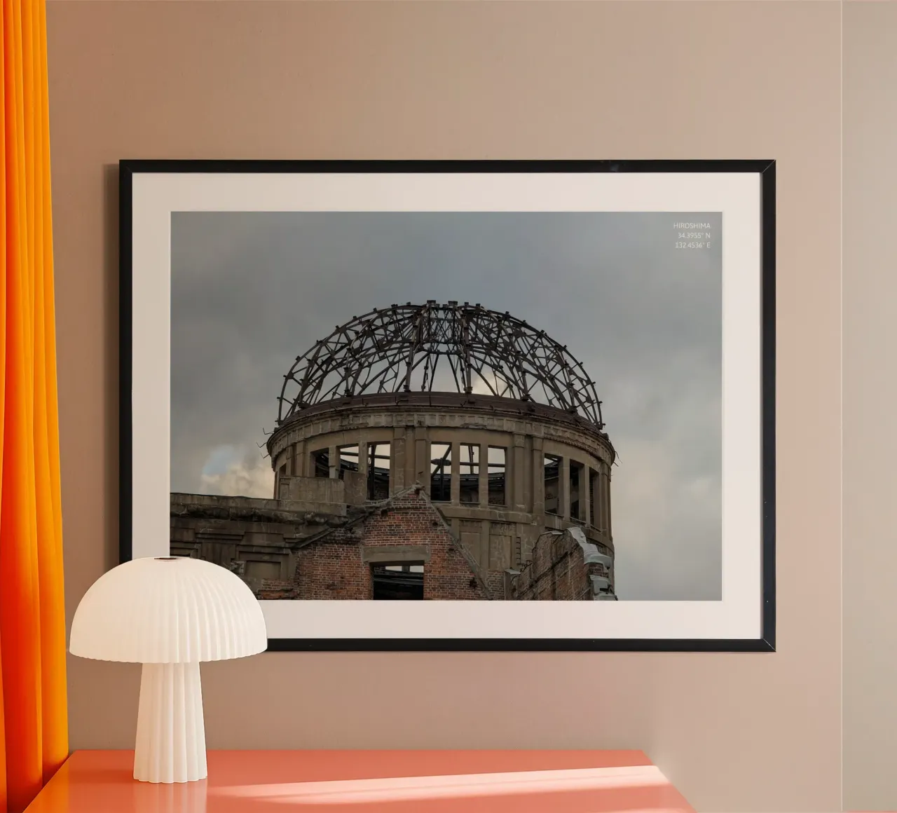 What Remains - Hiroshima poster de Studio Wanderlust