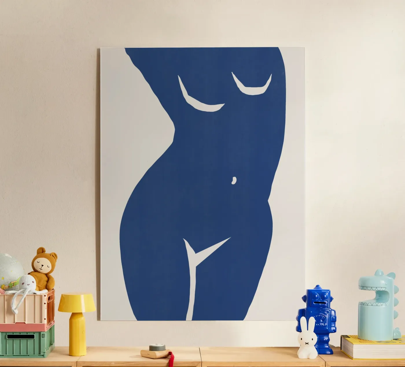 Figura in blu plexiglass da Little Dean