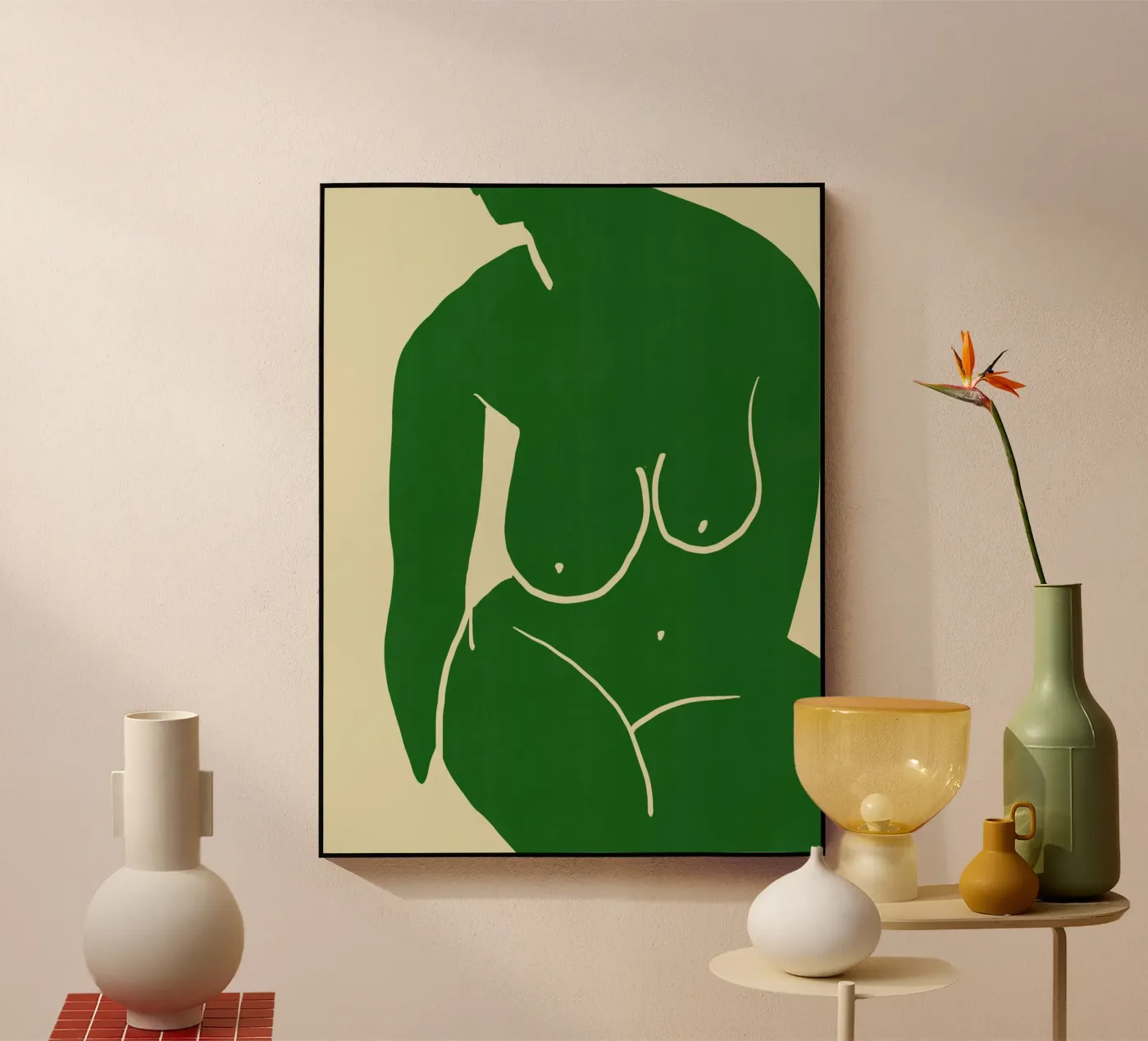 Model in green acryl van Little Dean